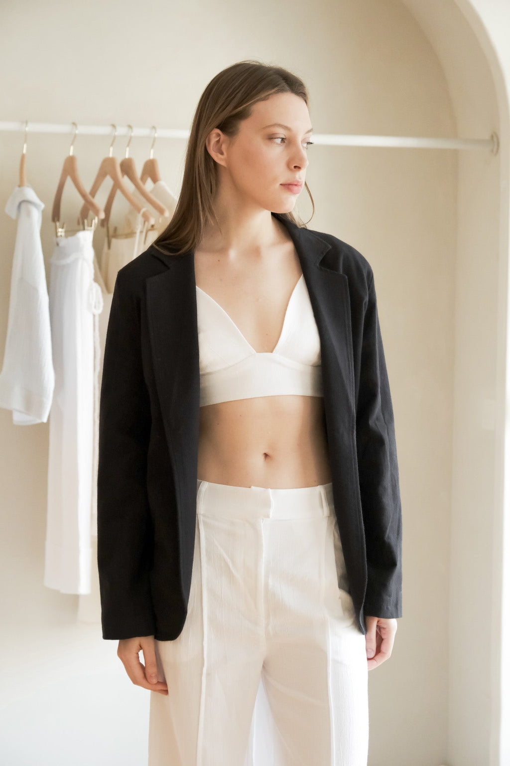 The Handloom Pera Blazer Black