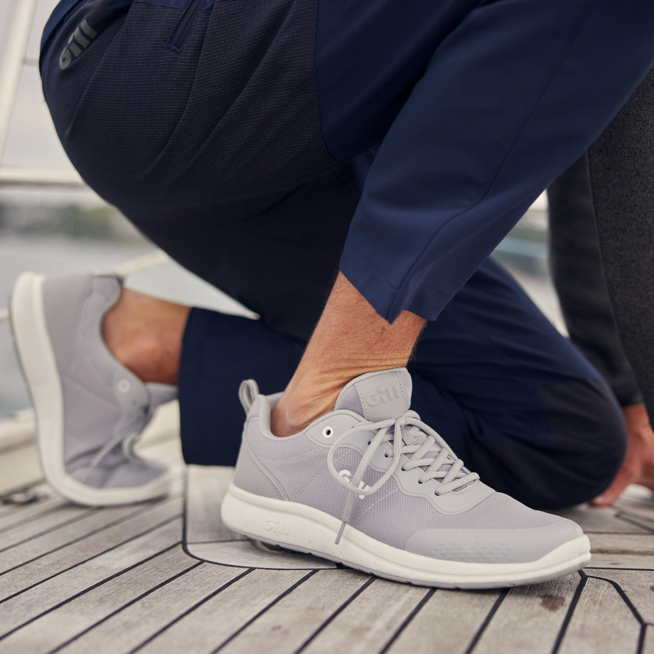 Gill Pursuit Sneaker