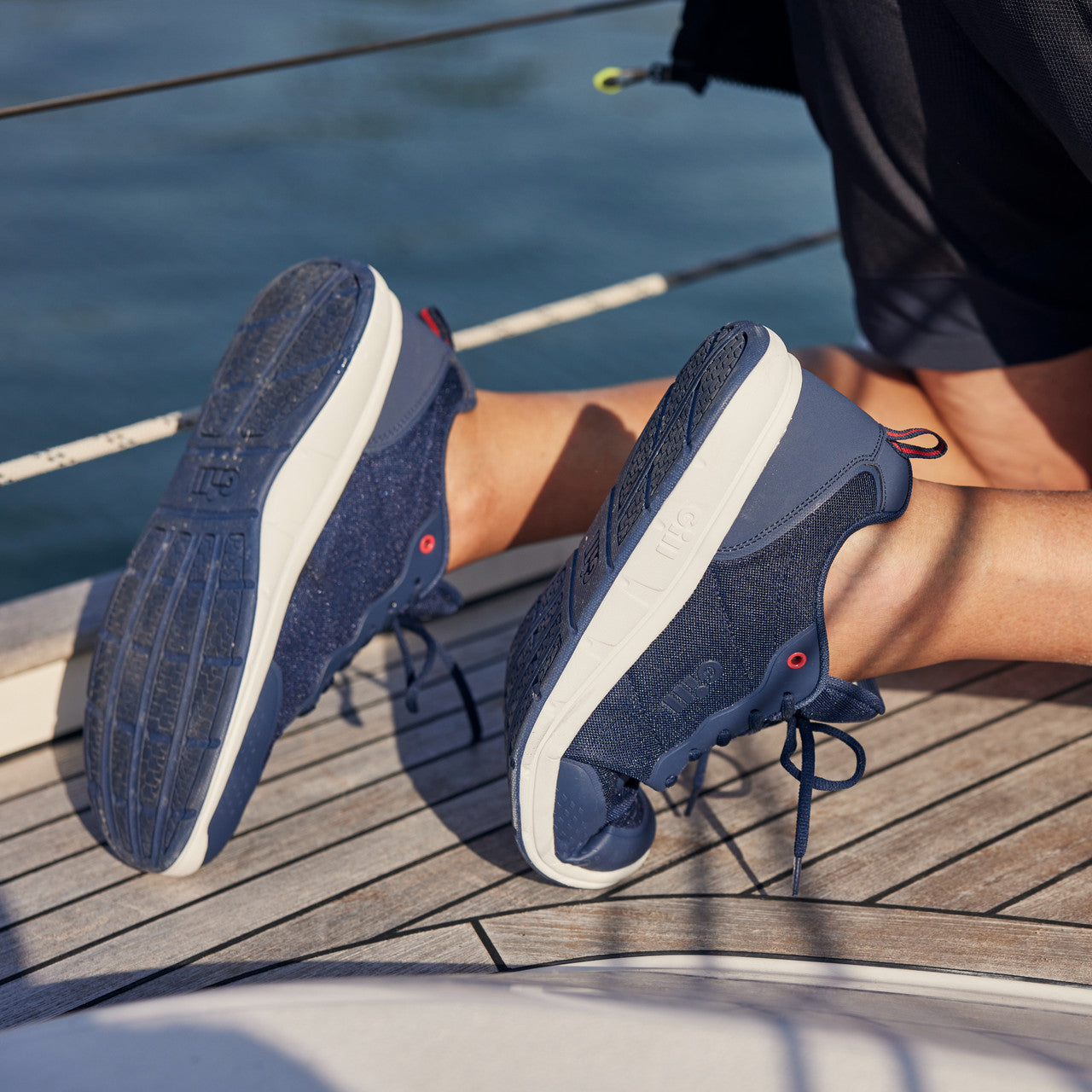 Gill Pursuit Sneaker