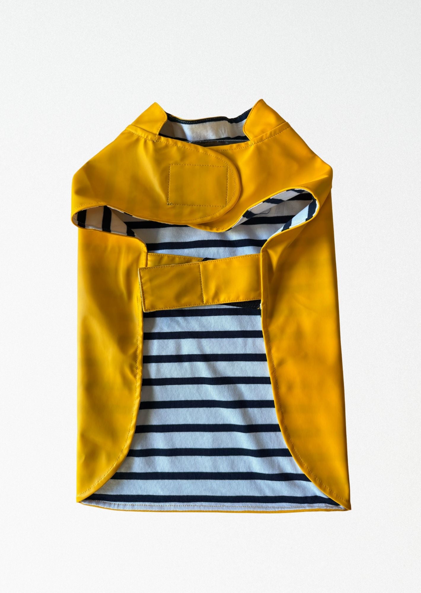 Saint James PARISIAN PUP RAINCOAT - Authentic Waterproof Raincoat for Dogs (YELLOW)