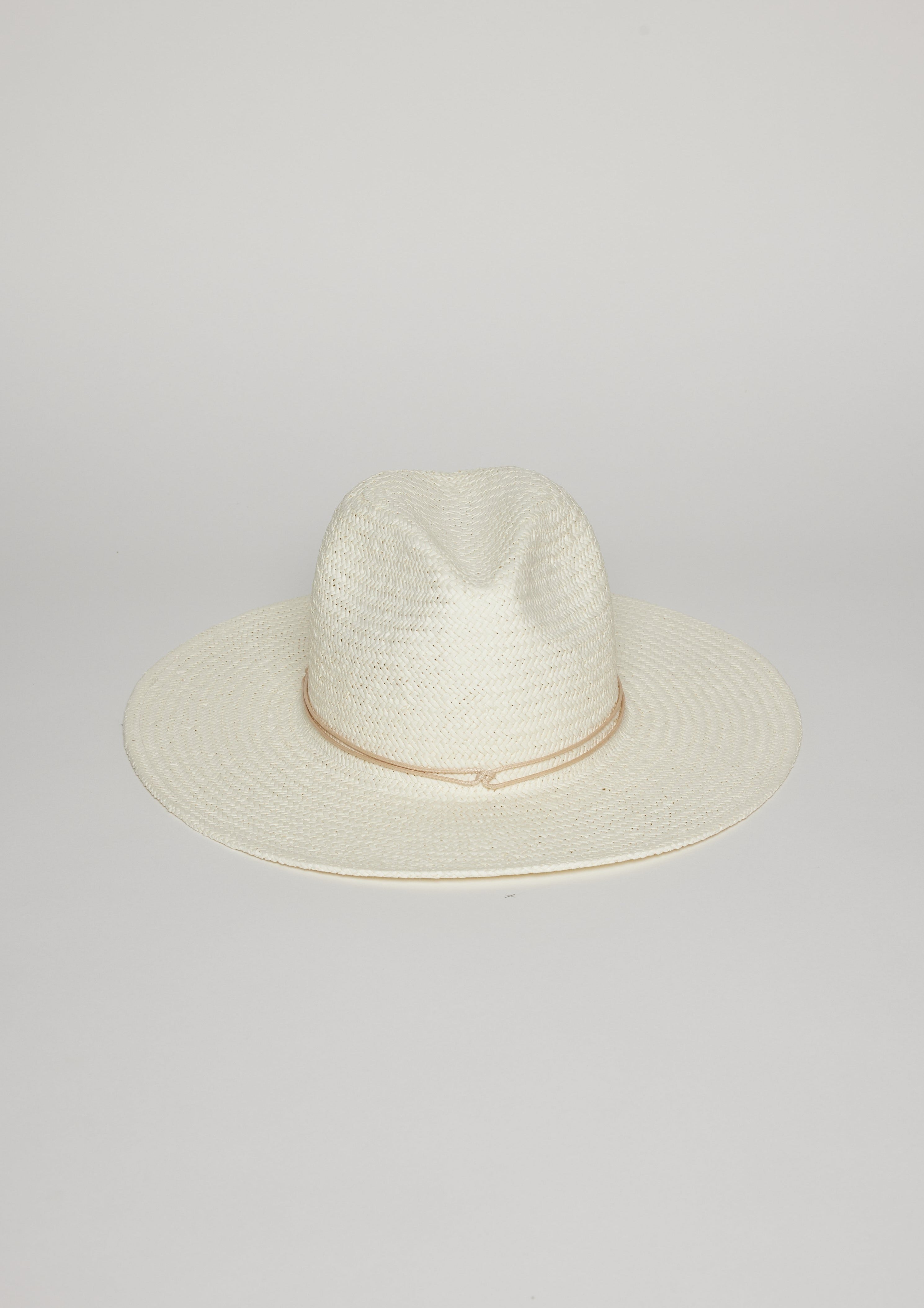 Hat Attack New York Traveler Continental, Bleach/Nude