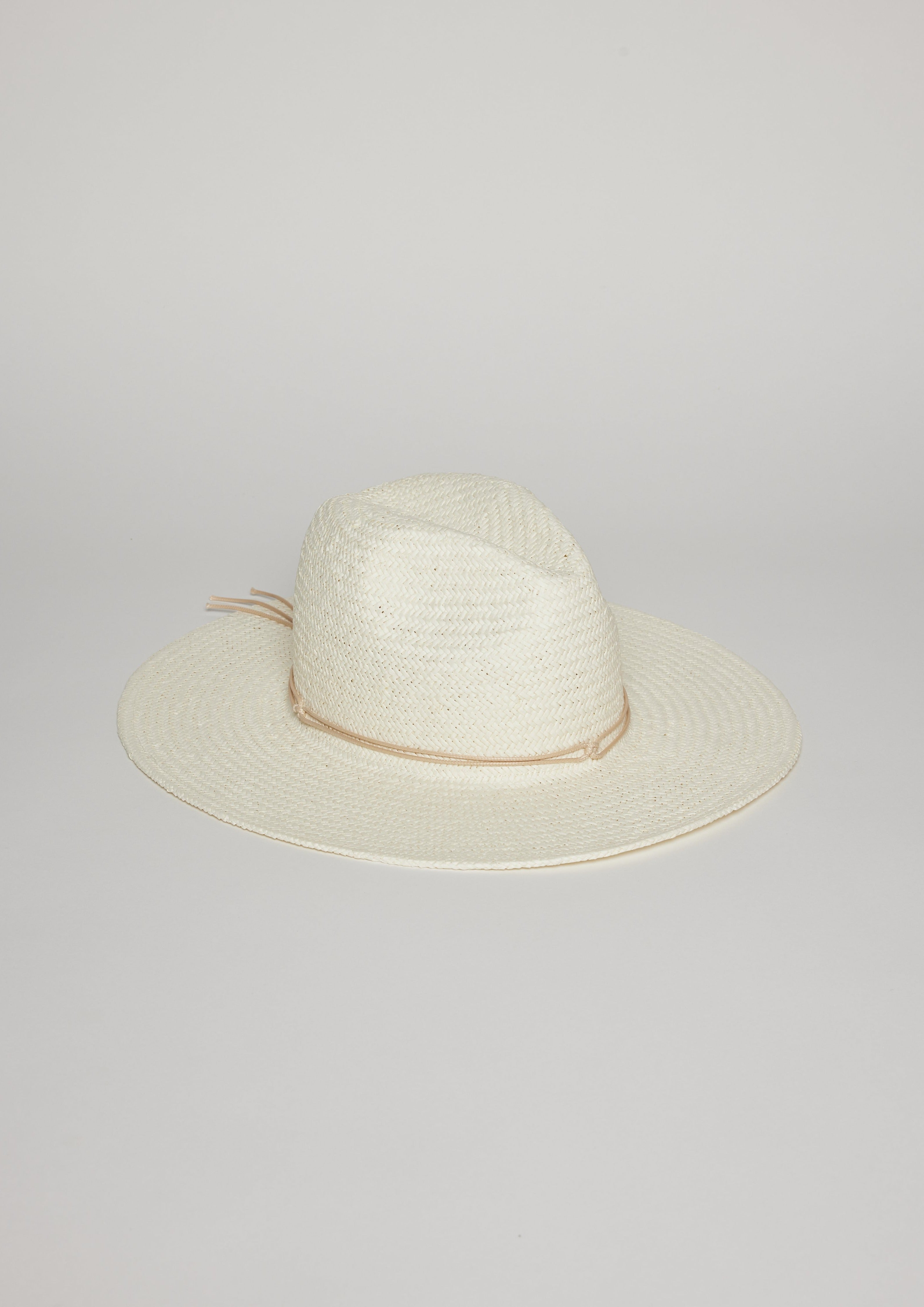 Hat Attack New York Traveler Continental, Bleach/Nude