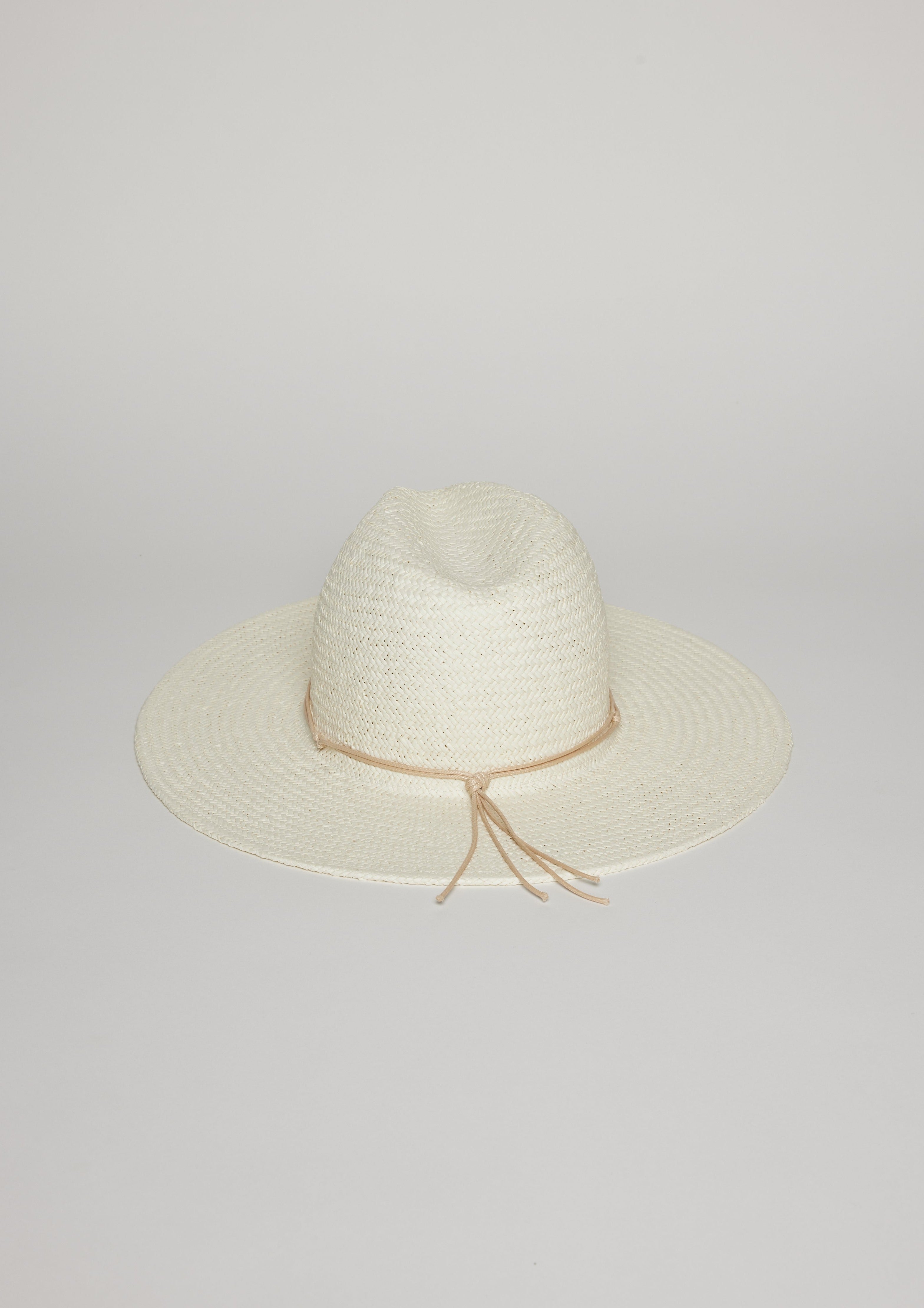 Hat Attack New York Traveler Continental, Bleach/Nude