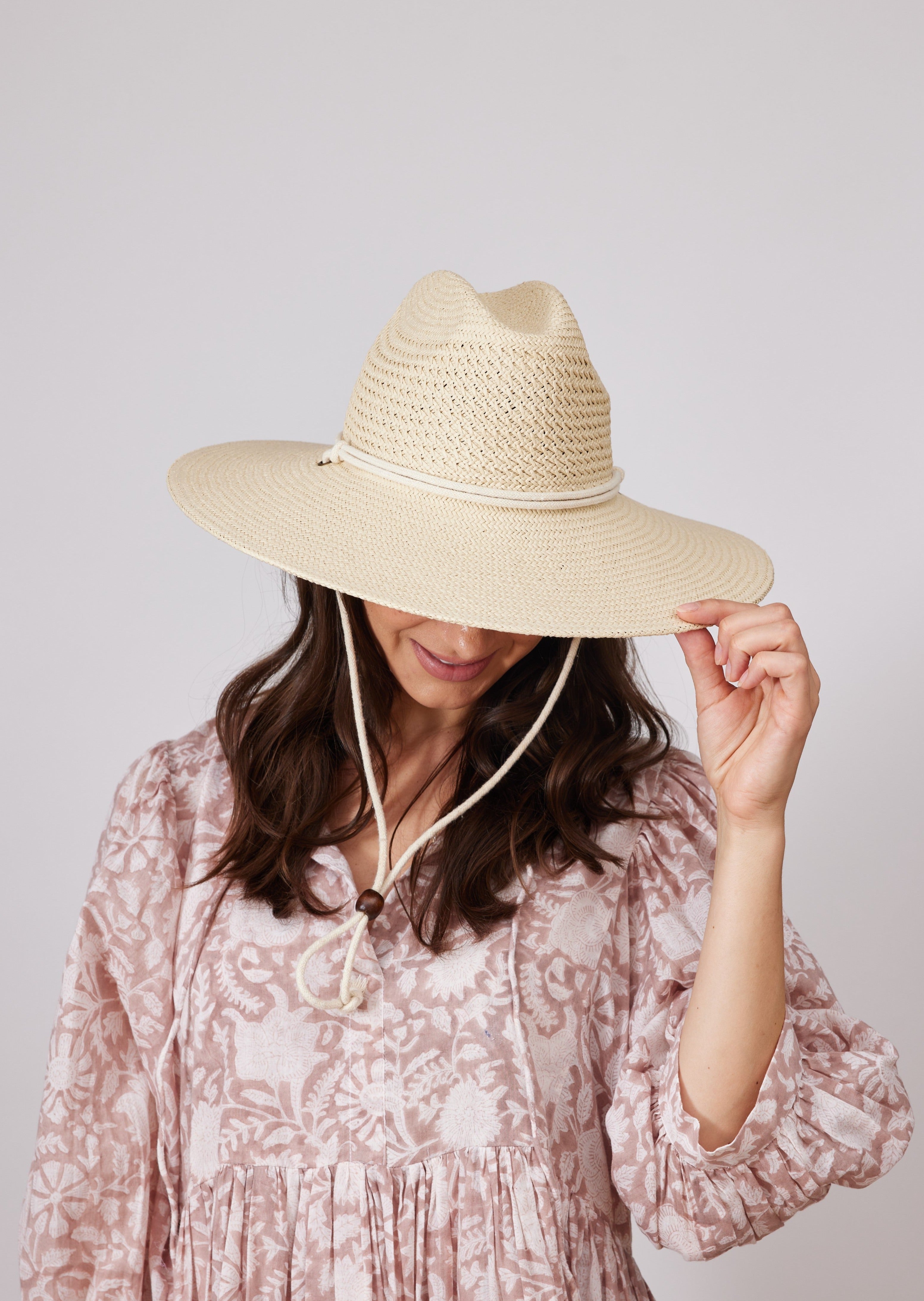 Hat Attack New York Packable Surfer Chinstrap, Natural