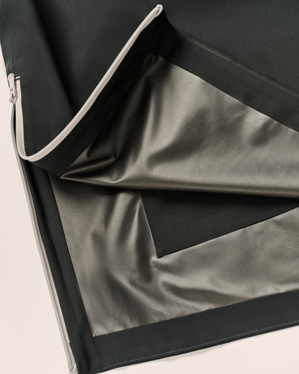 Johnnie-O Stealth Stowable Short Sleeve Rain Jacket