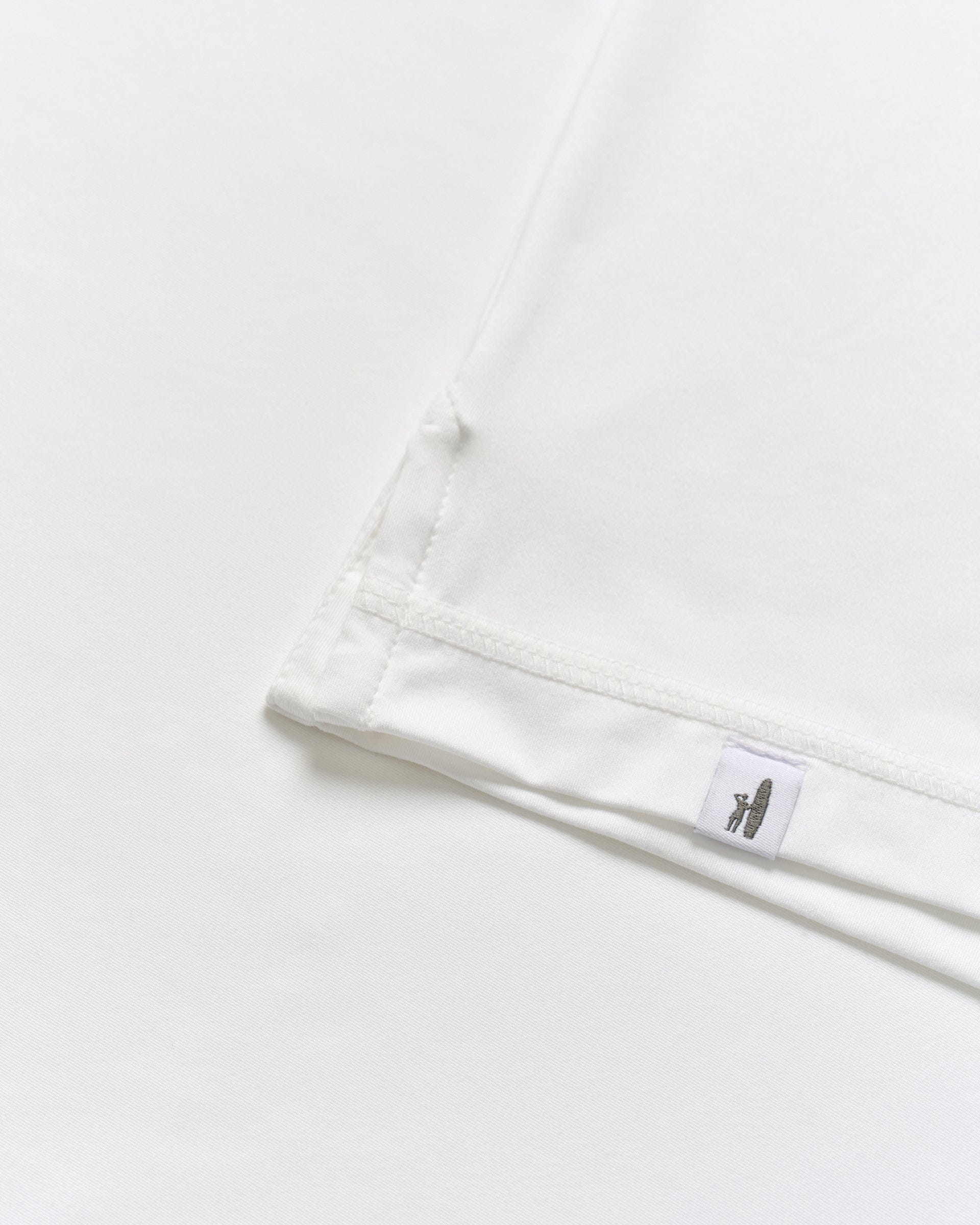 Johnnie-O Talon Featherweight Performance Hoodie, White