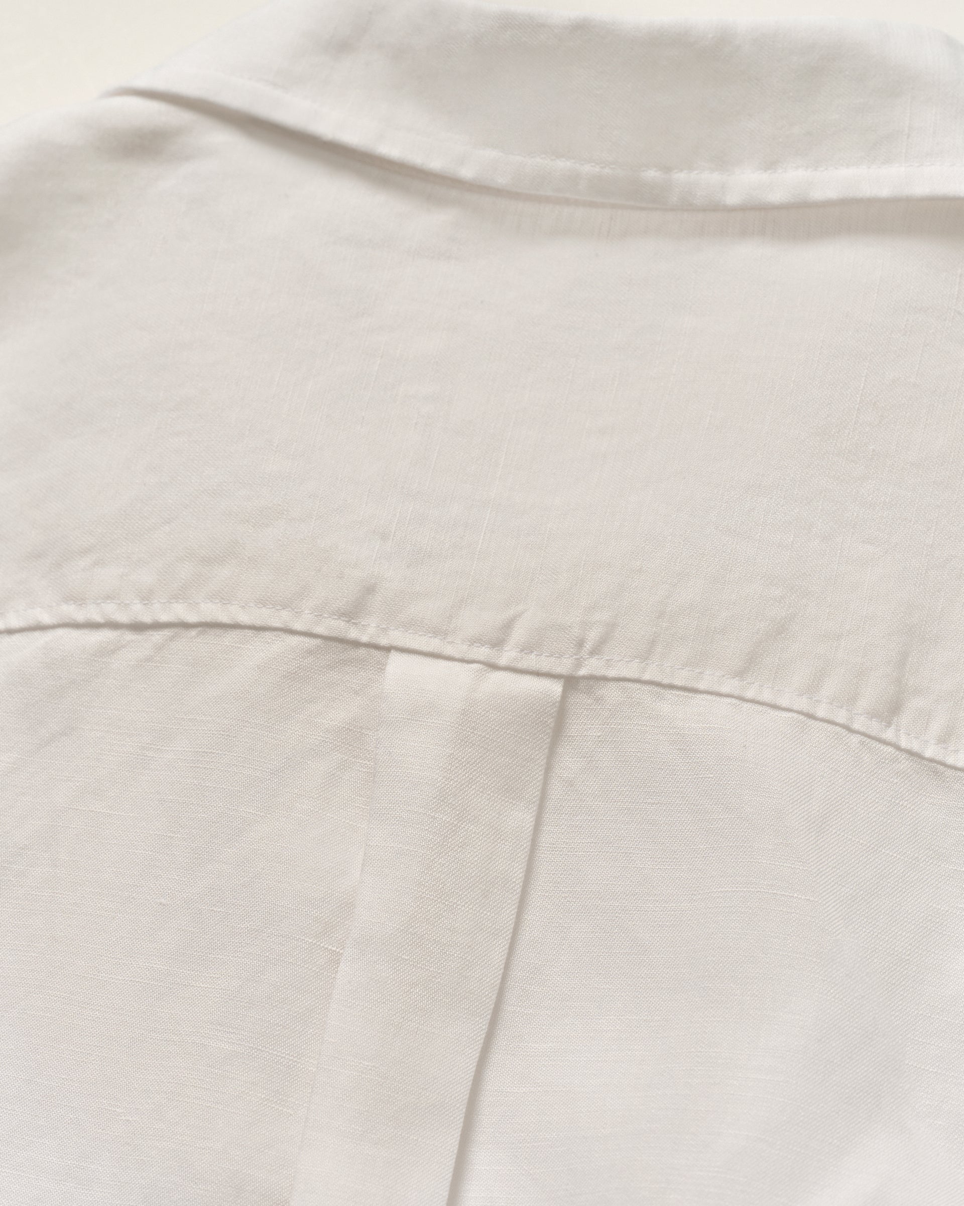Johnnie-O Garment Dyed Short Sleeve Printed Button Down Shirt - Gianni Solid Knit, White