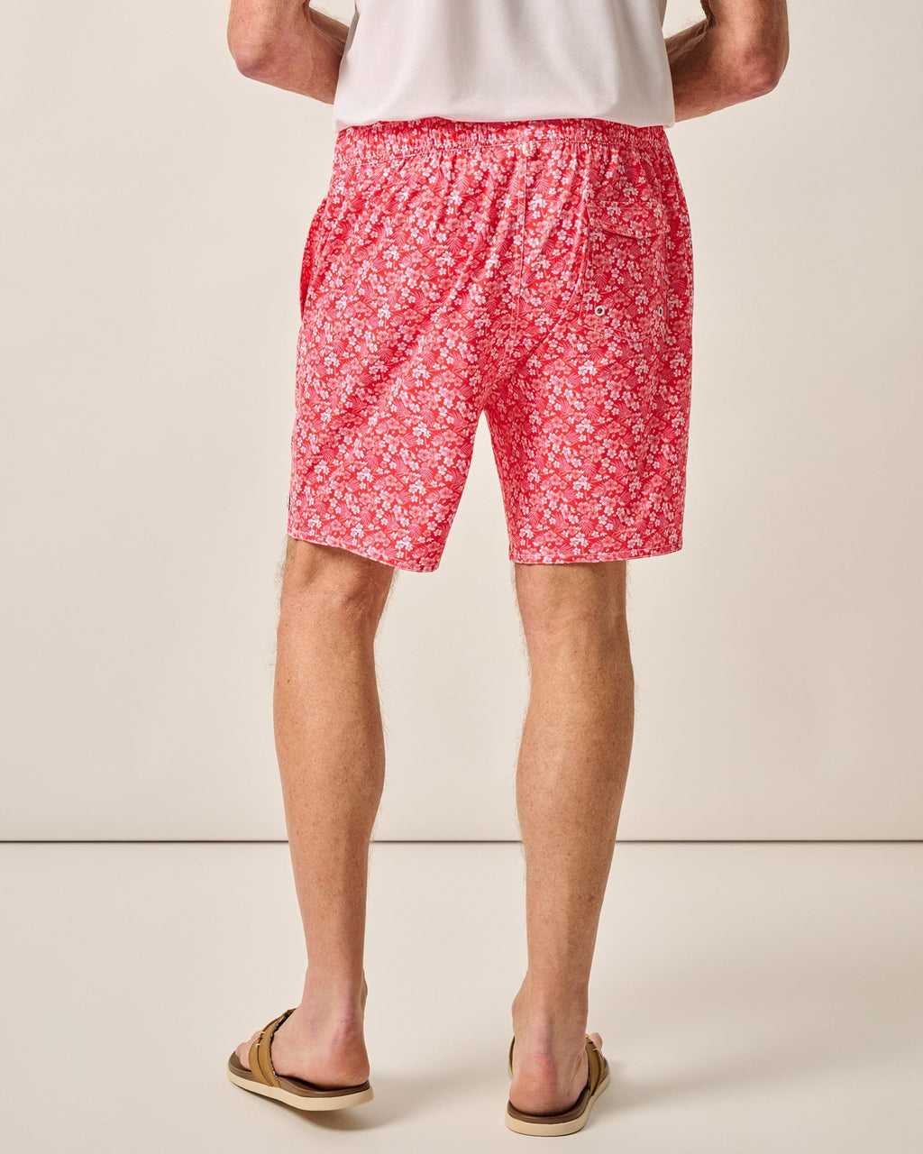Johnnie-O The Half Elastic 7" Surf Shorts Lei