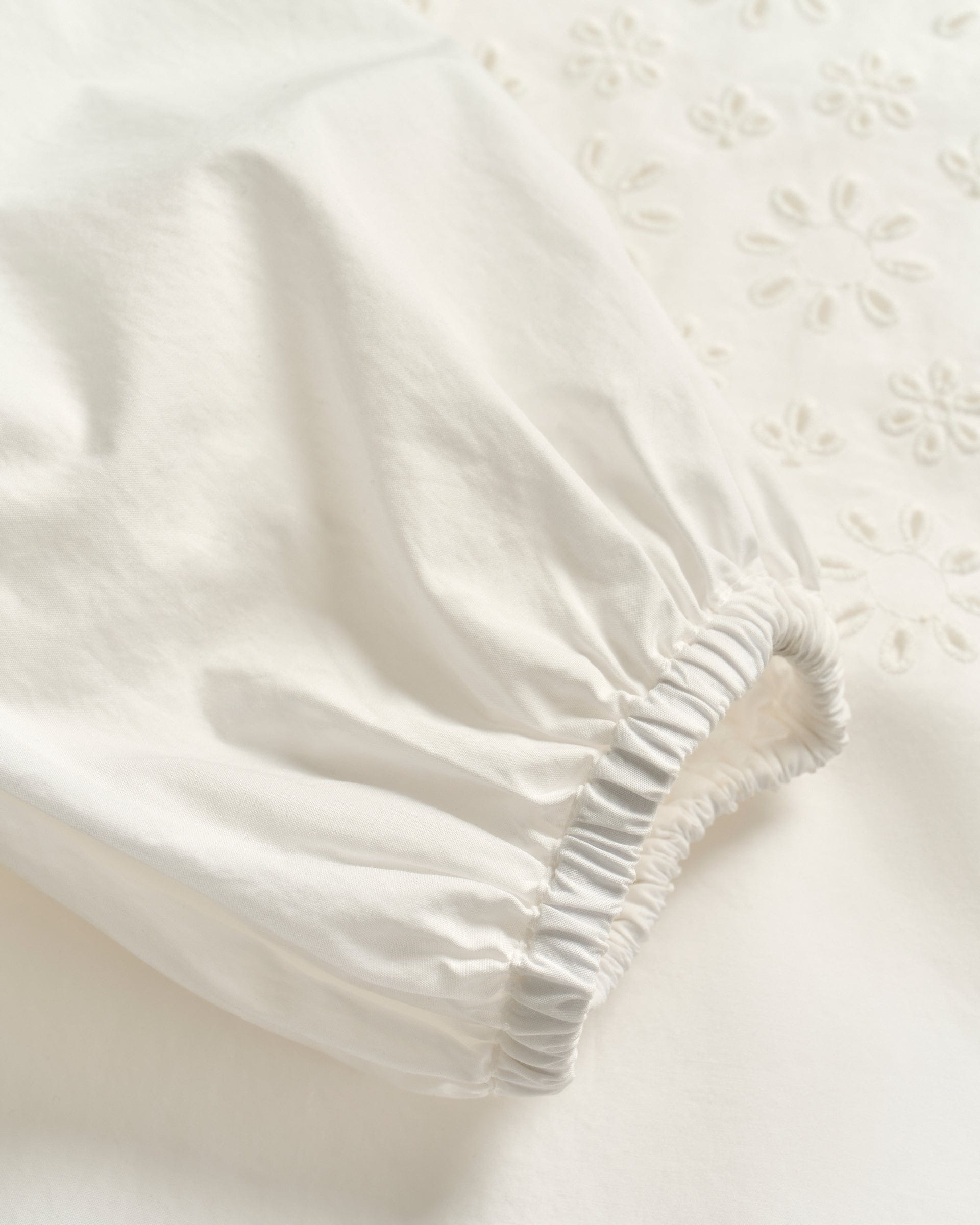 Johnnie-O Libby Popover Blouse, White