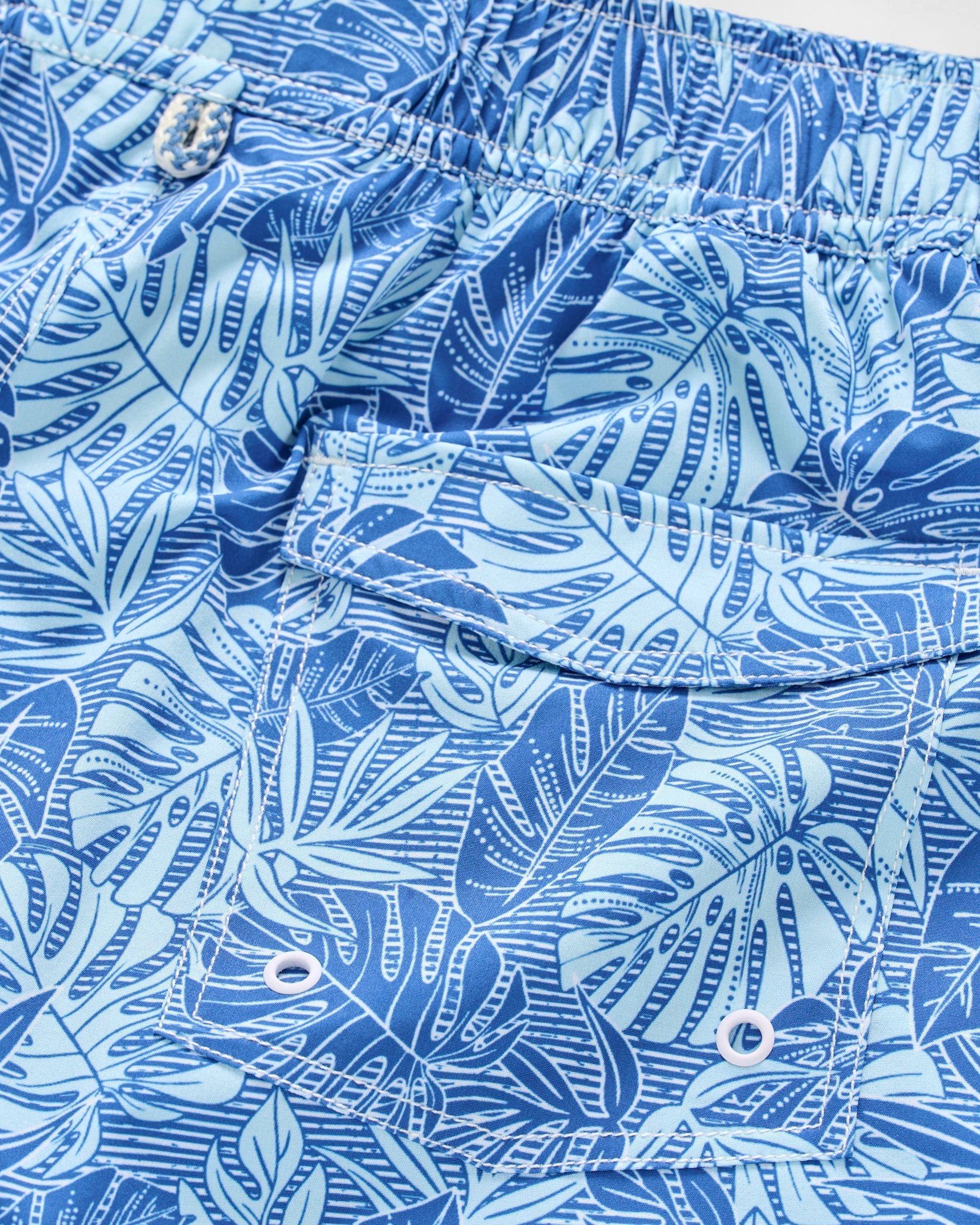Johnnie-O Half Elastic 7" Swim Trunks, Curacao