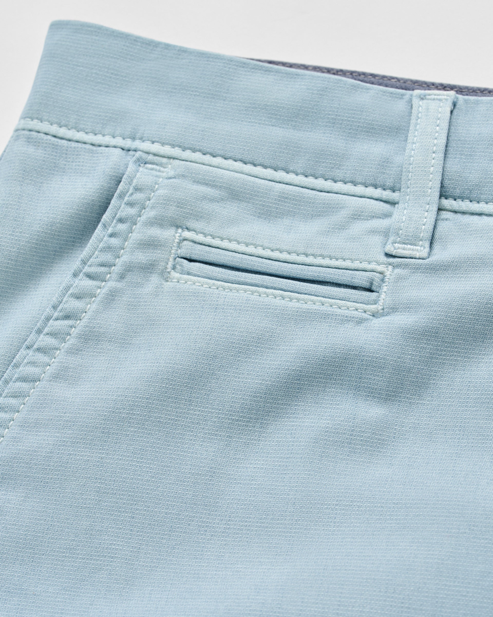 Johnnie-O Nassau Cotton Blend Shorts - 7" Inseam, Kona