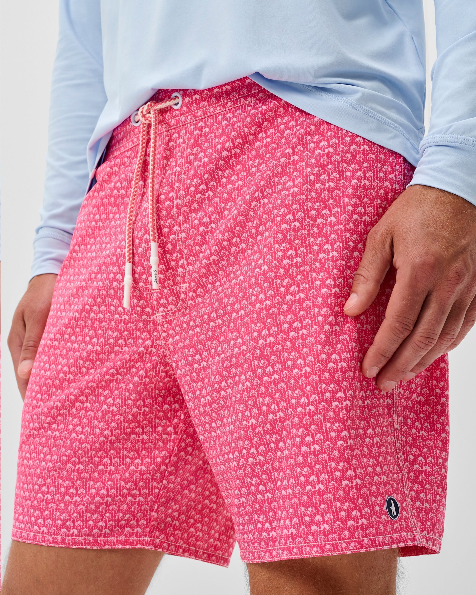 Johnnie-O Half Elastic 7" Swim Trunks, Scallop