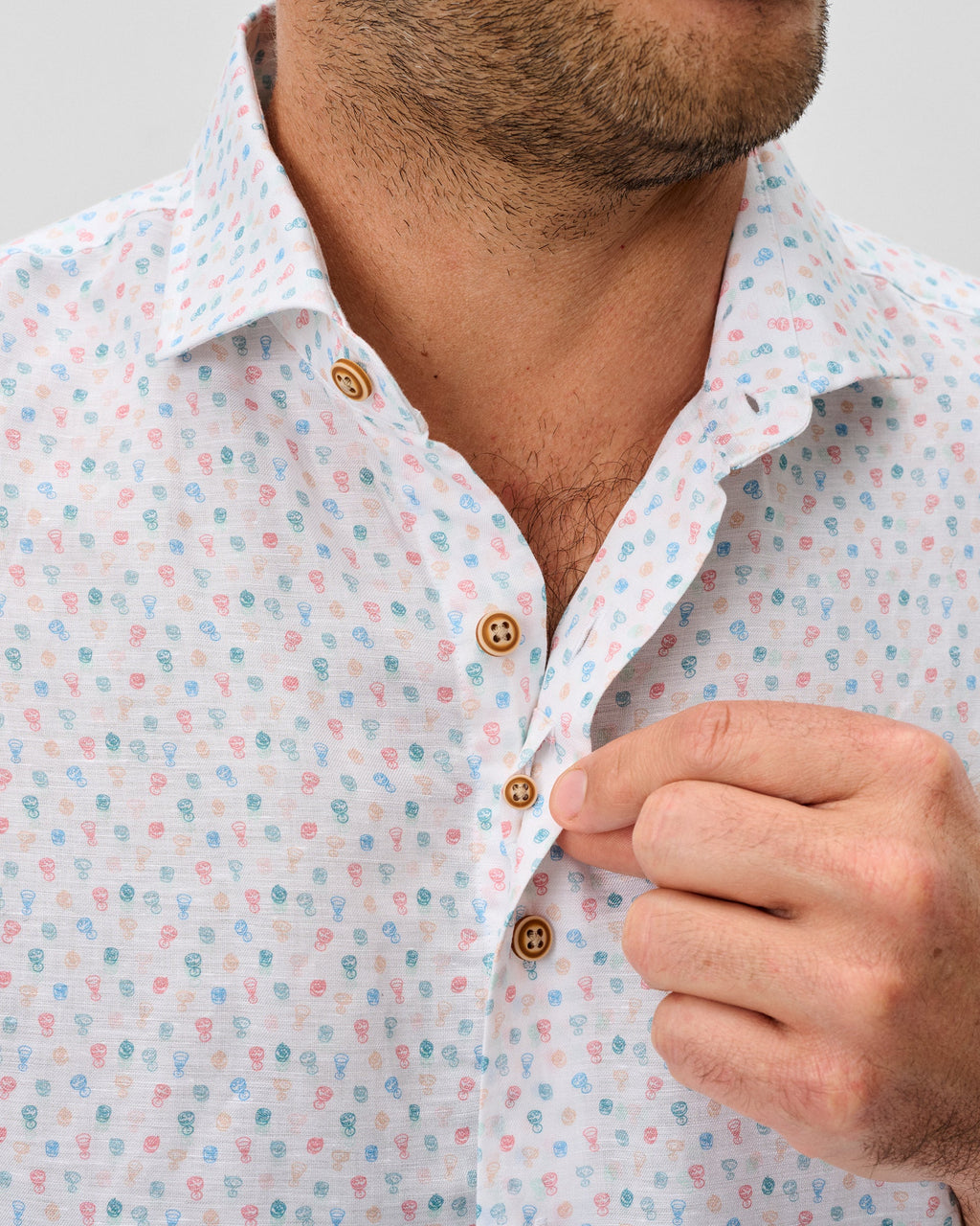 Johnnie-O Linen Blend Short Sleeve Button Down Shirt - Cash Bar Print, White