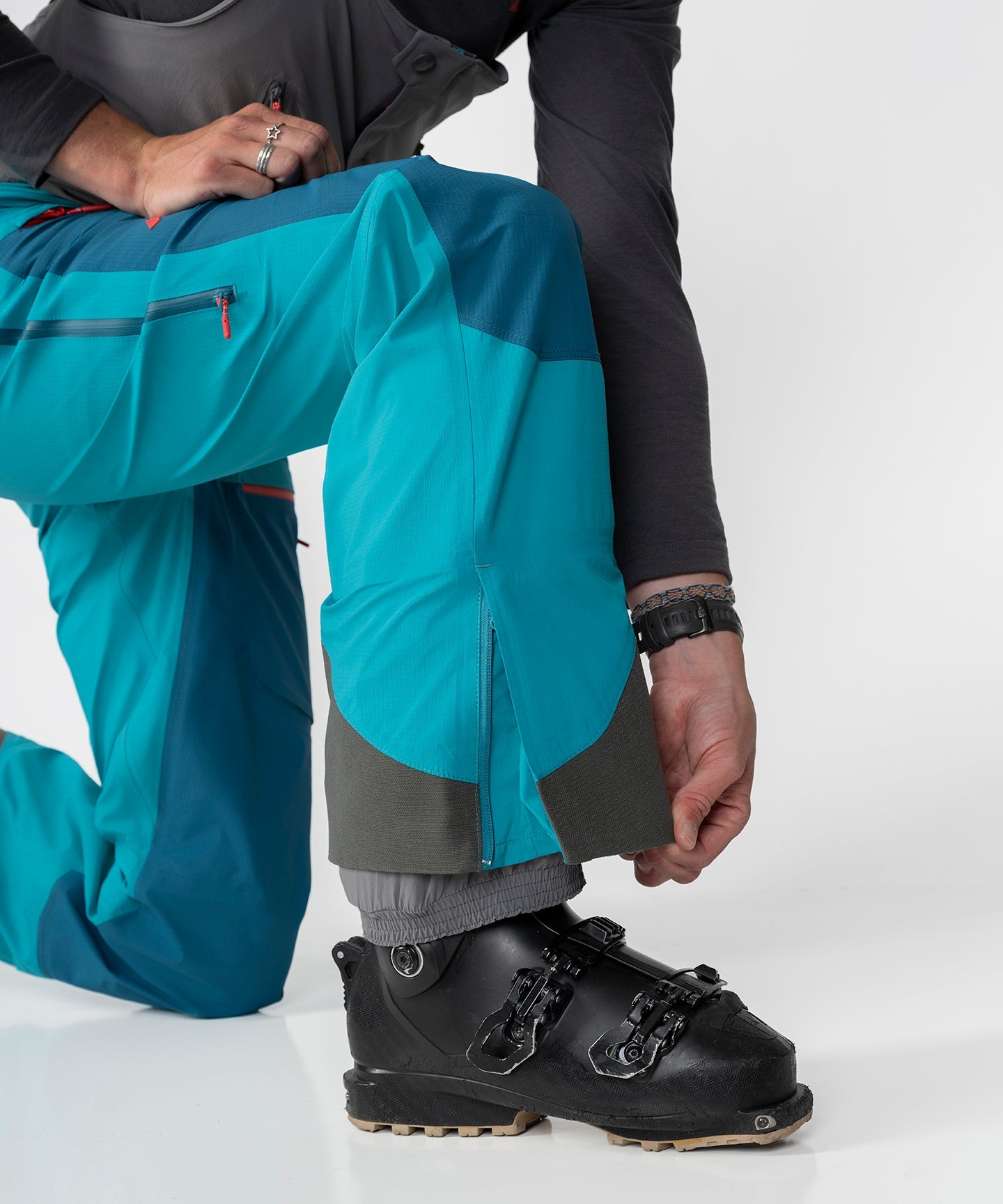 Strafe Scarlett 3L Shell Bib