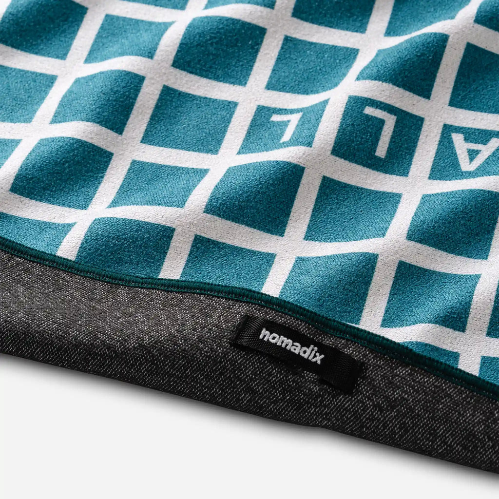 Nomadix Pickleball Towel: Pickleball Net Teal Ocean