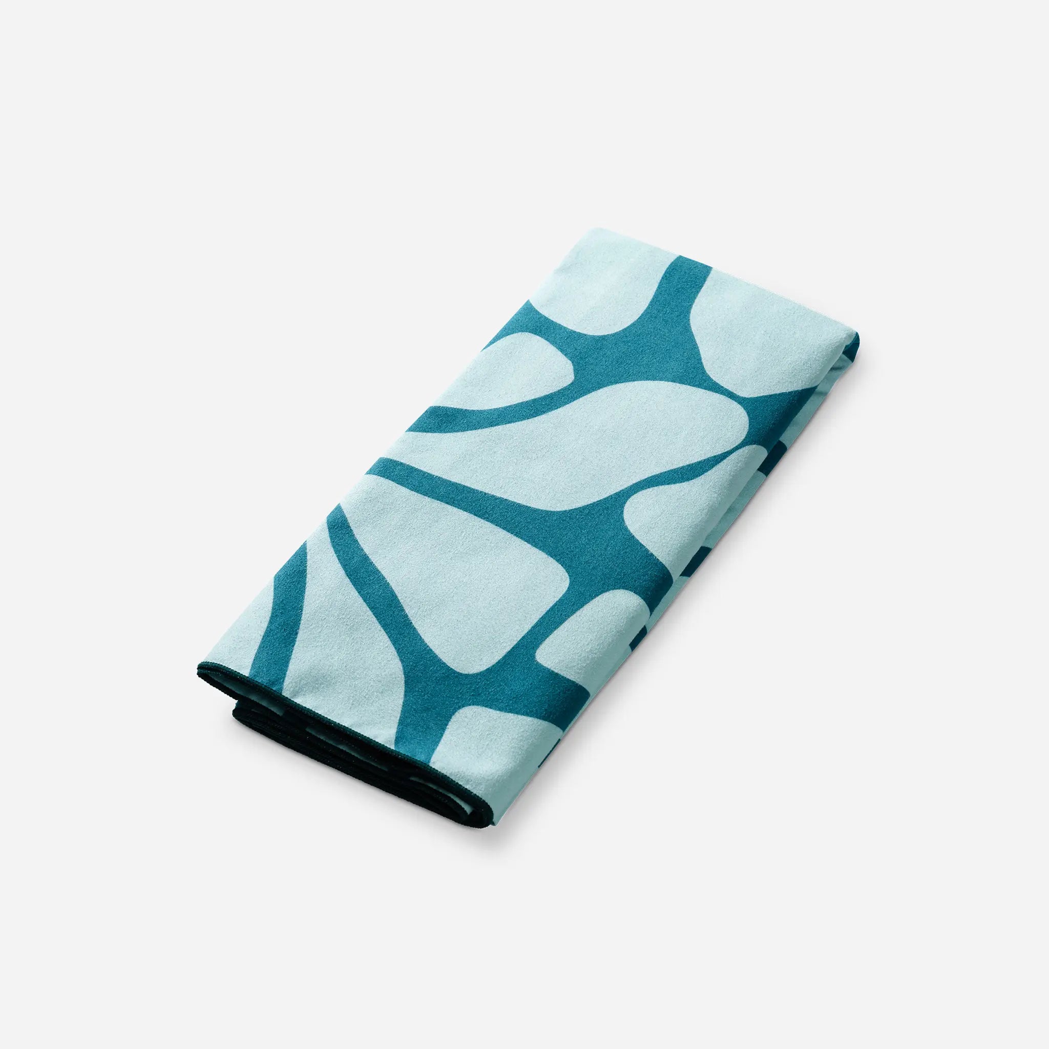 Nomadix Ultralight Towel: Lazy Daisy Seafoam Green