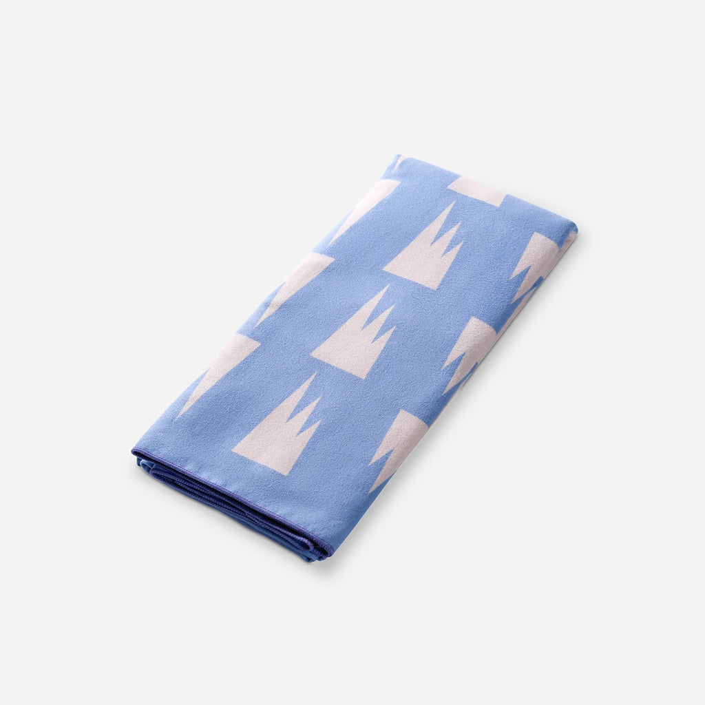 Nomadix Ultralight Towel: Summit Coastal Blue