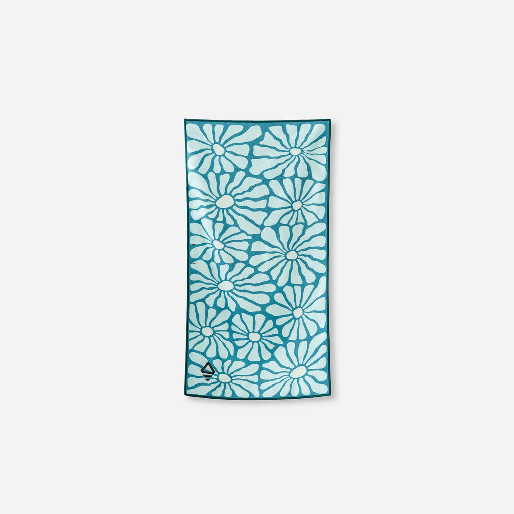 Nomadix Hand Towel: Lazy Daisy Seafoam Green