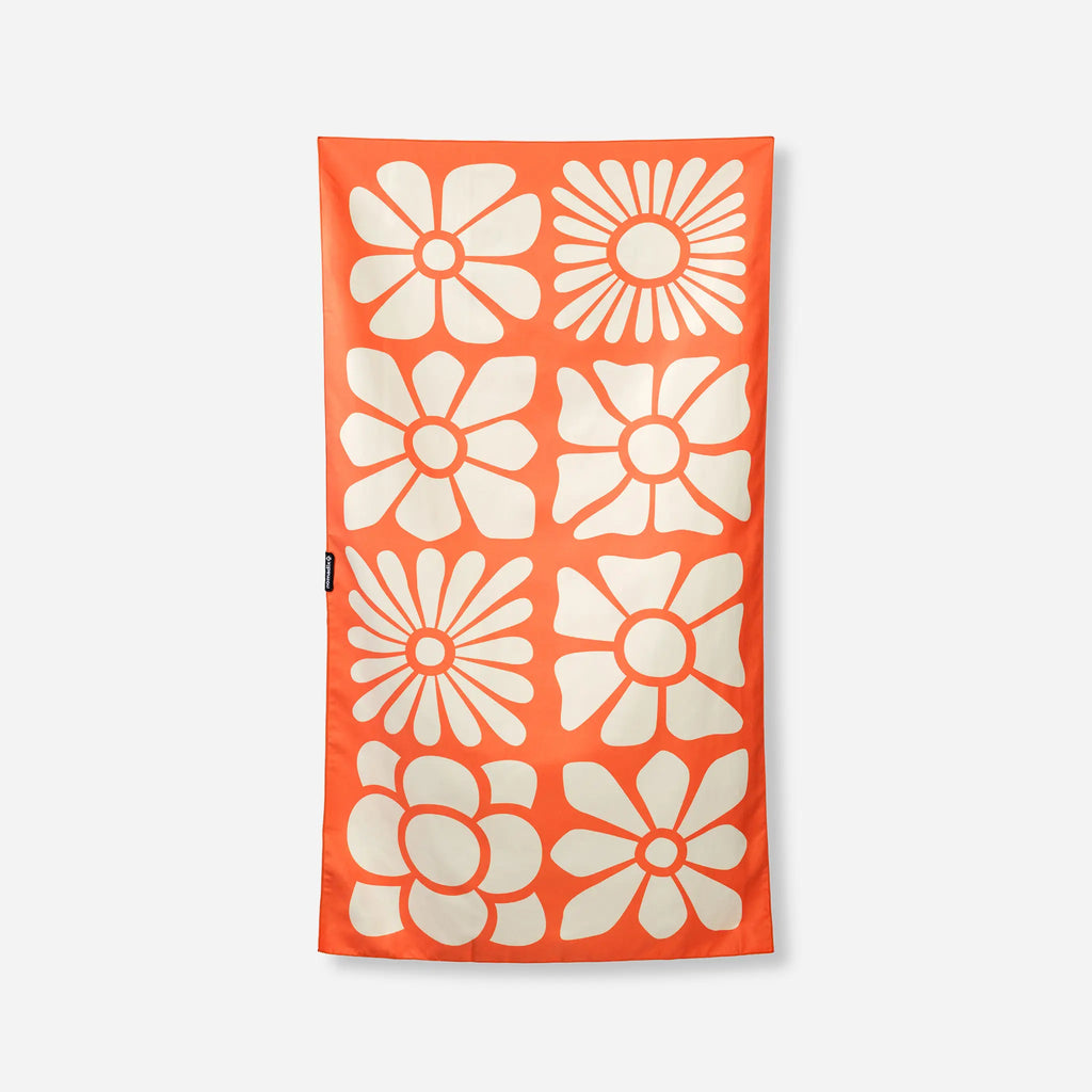Nomadix Ultralight Towel: Big Flowers Expedition Orange