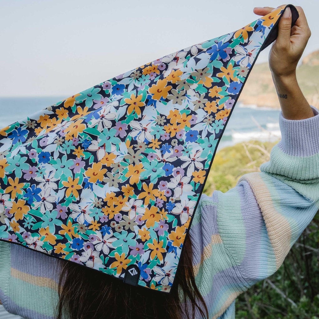 Nomadix Bandana Towel Retro Tropics Sea Breeze