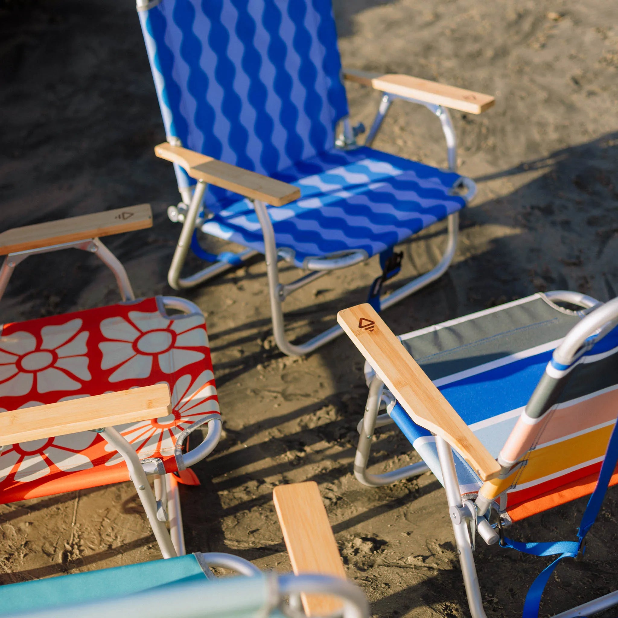 Nomadix Easy Chair: Stripes Retro