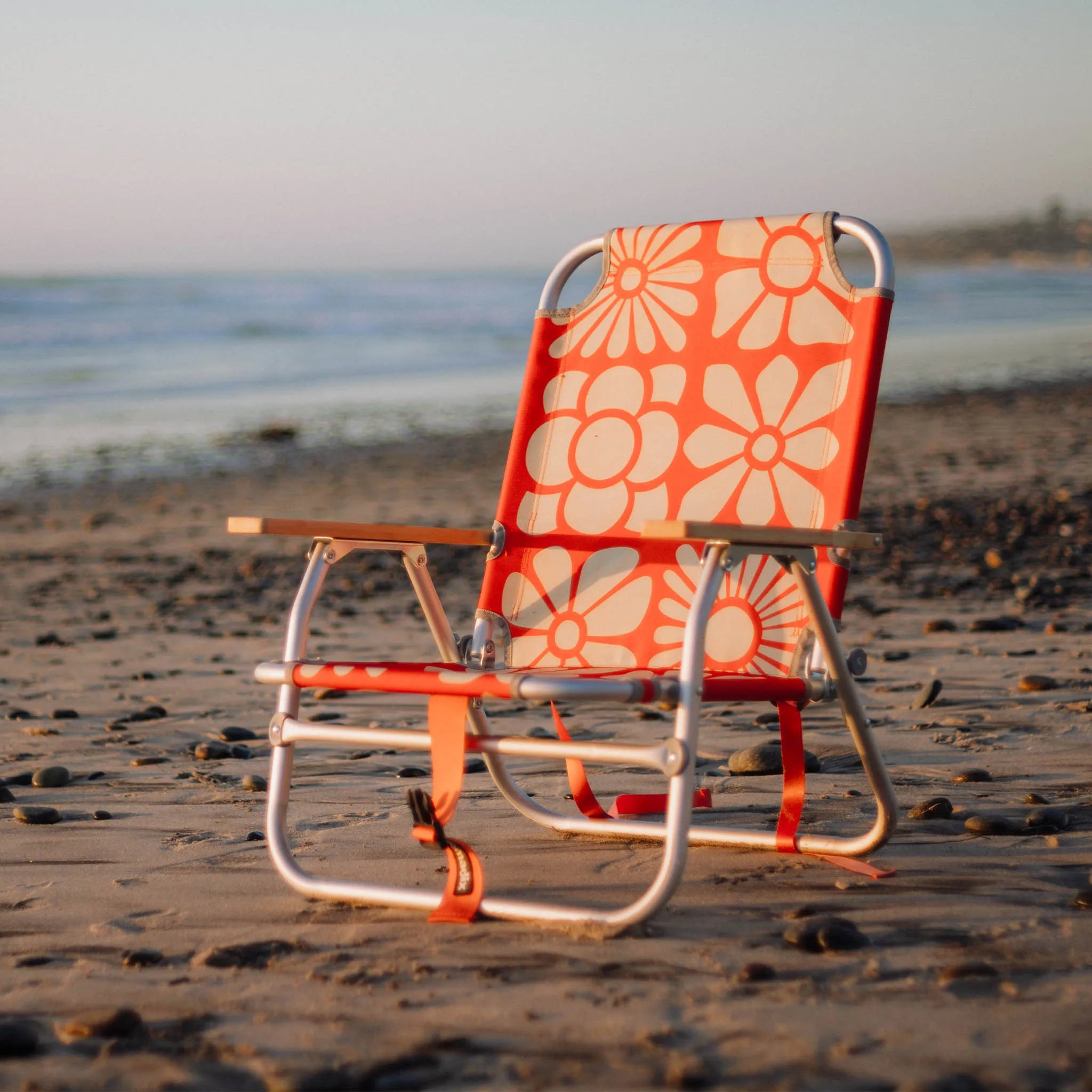 Nomadix Easy Chair: Big Flowers Expedition Orange