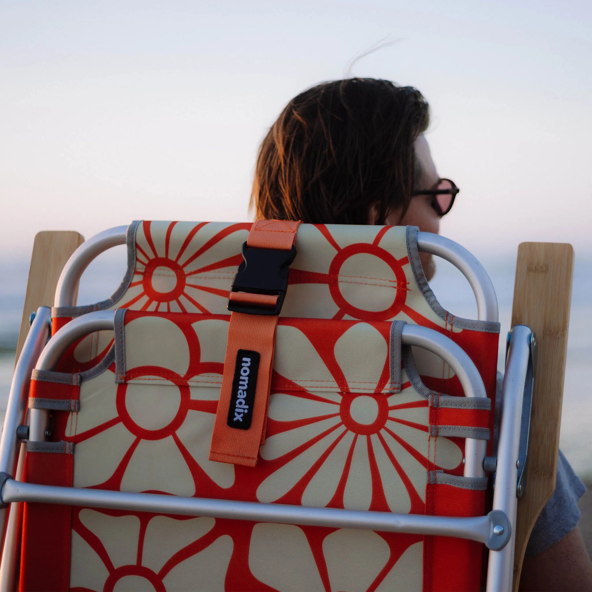 Nomadix Easy Chair: Big Flowers Expedition Orange