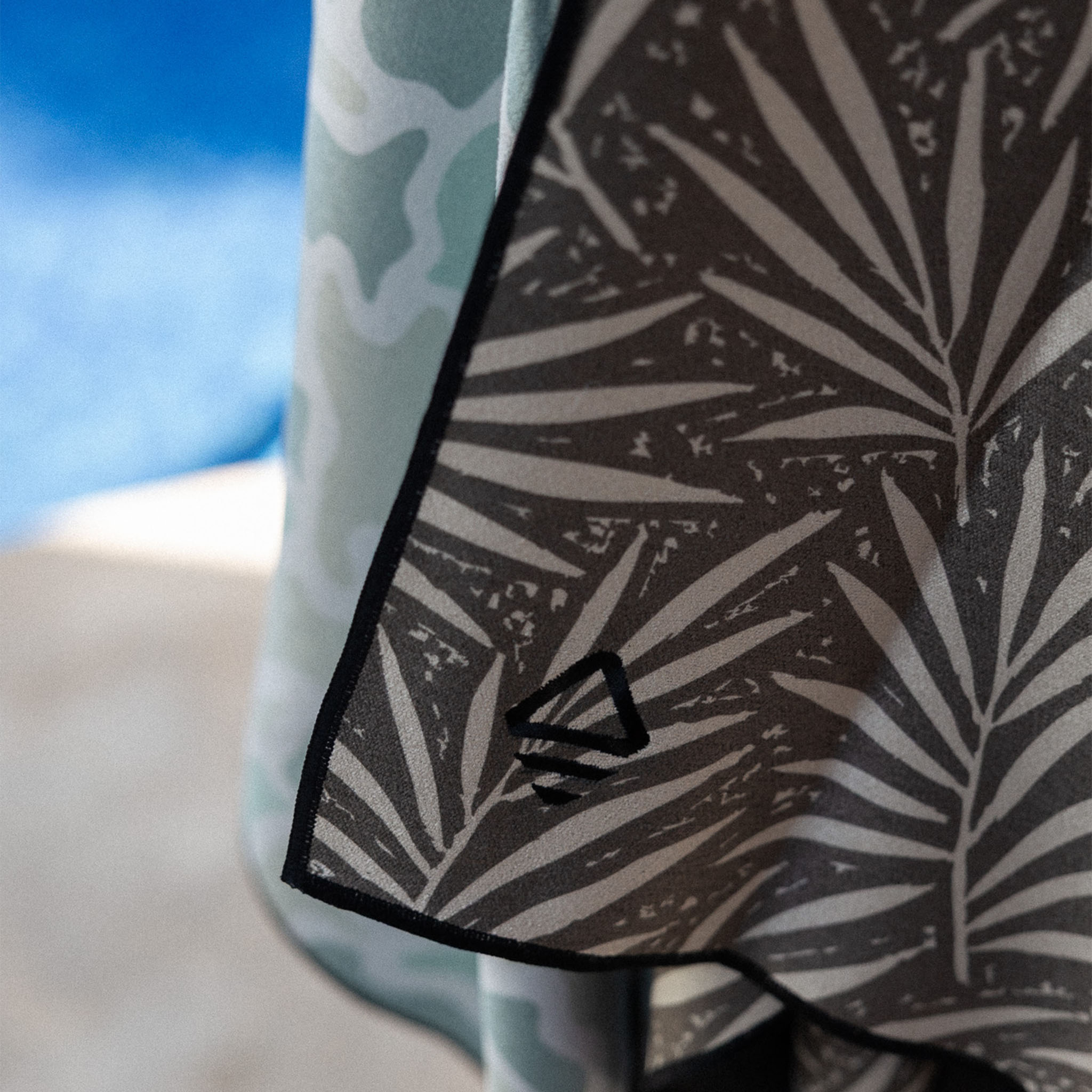 Nomadix Original Towel: Heritage Palm Black and Tan