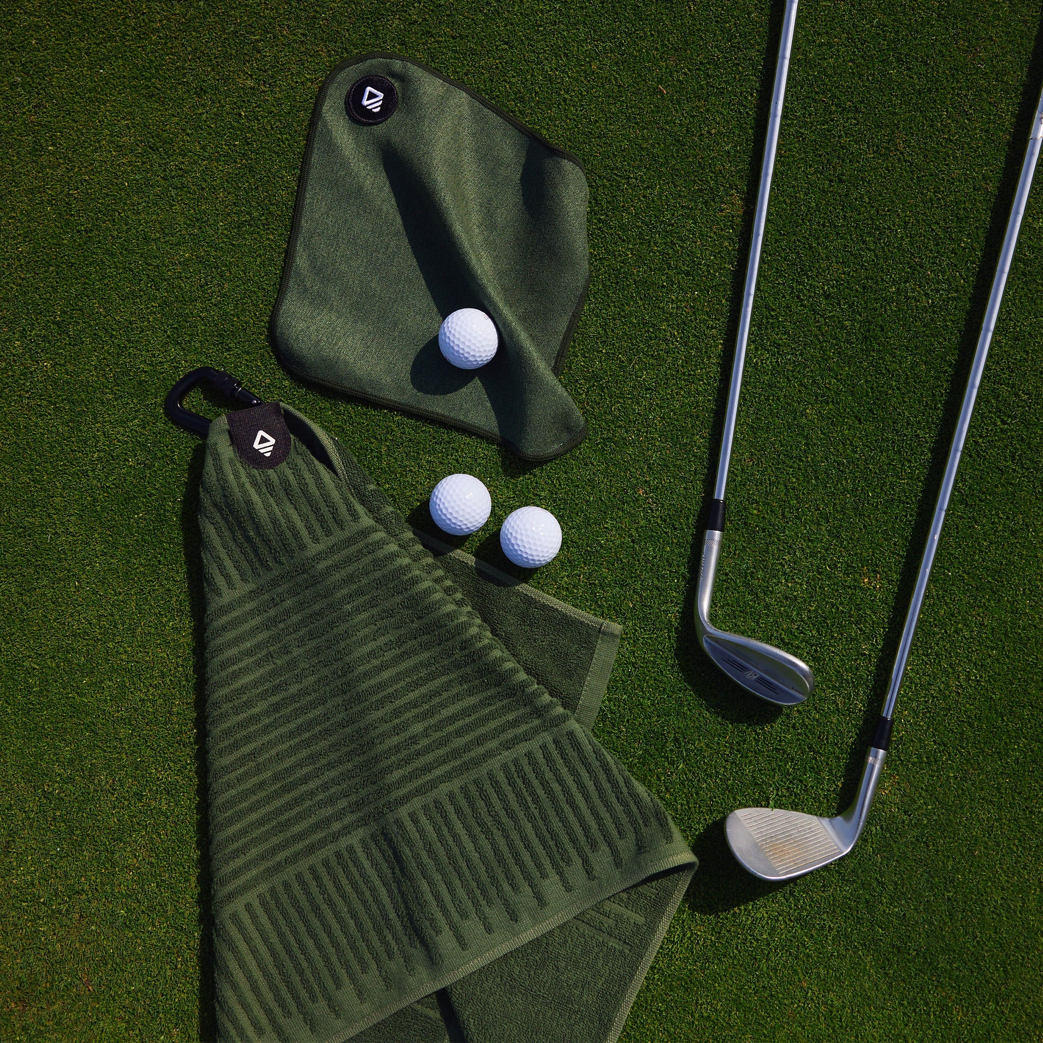Nomadix Golf Towel Set: Fairway Grass Green