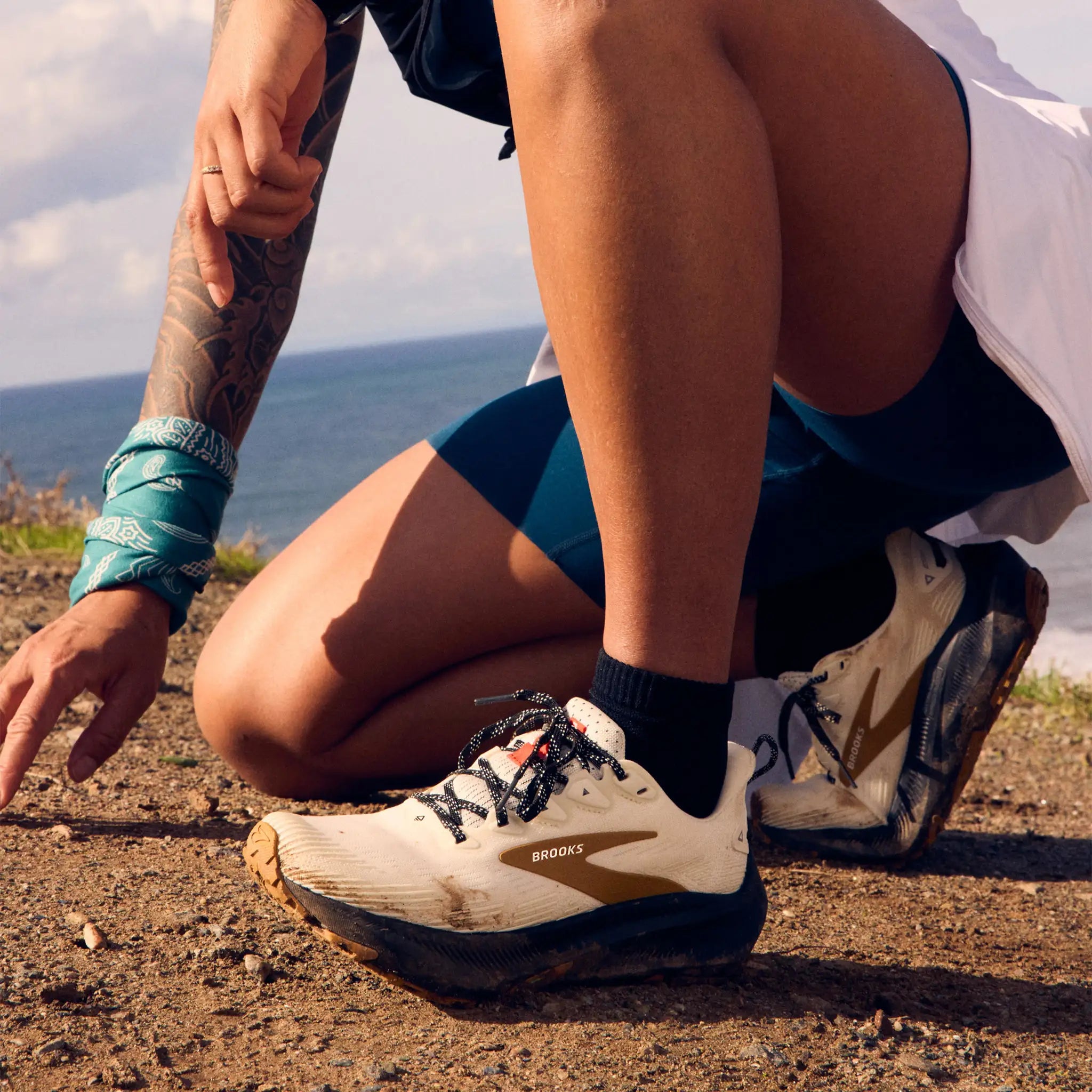 Nomadix Bandana Towel: Paisley Teal Ocean (Nomadix x Brooks)
