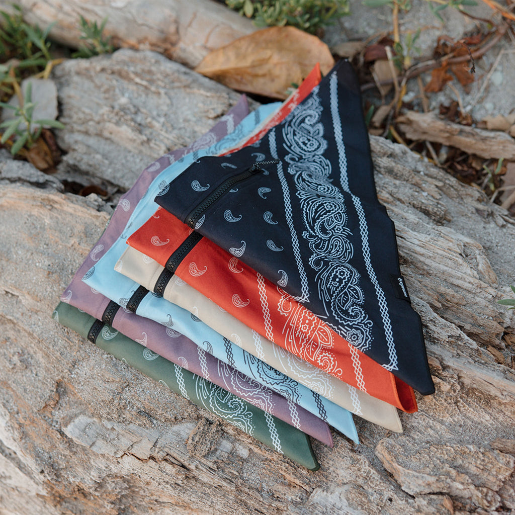 Ice Bandana Towel: Paisley Iron Ore
