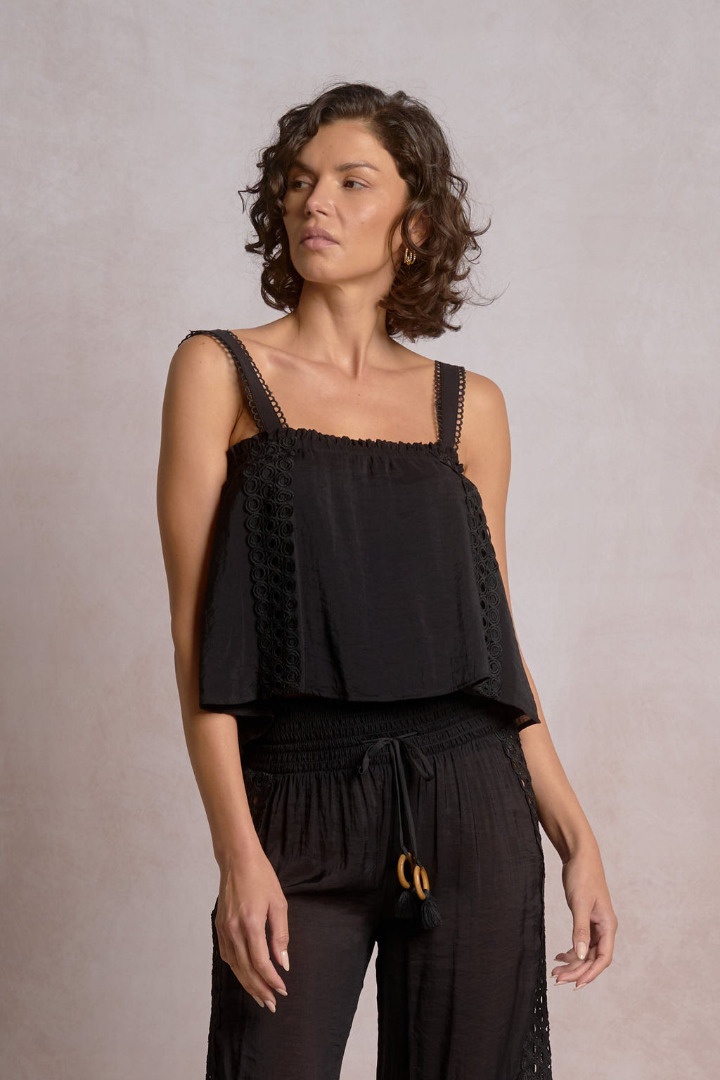 Vina Top Black