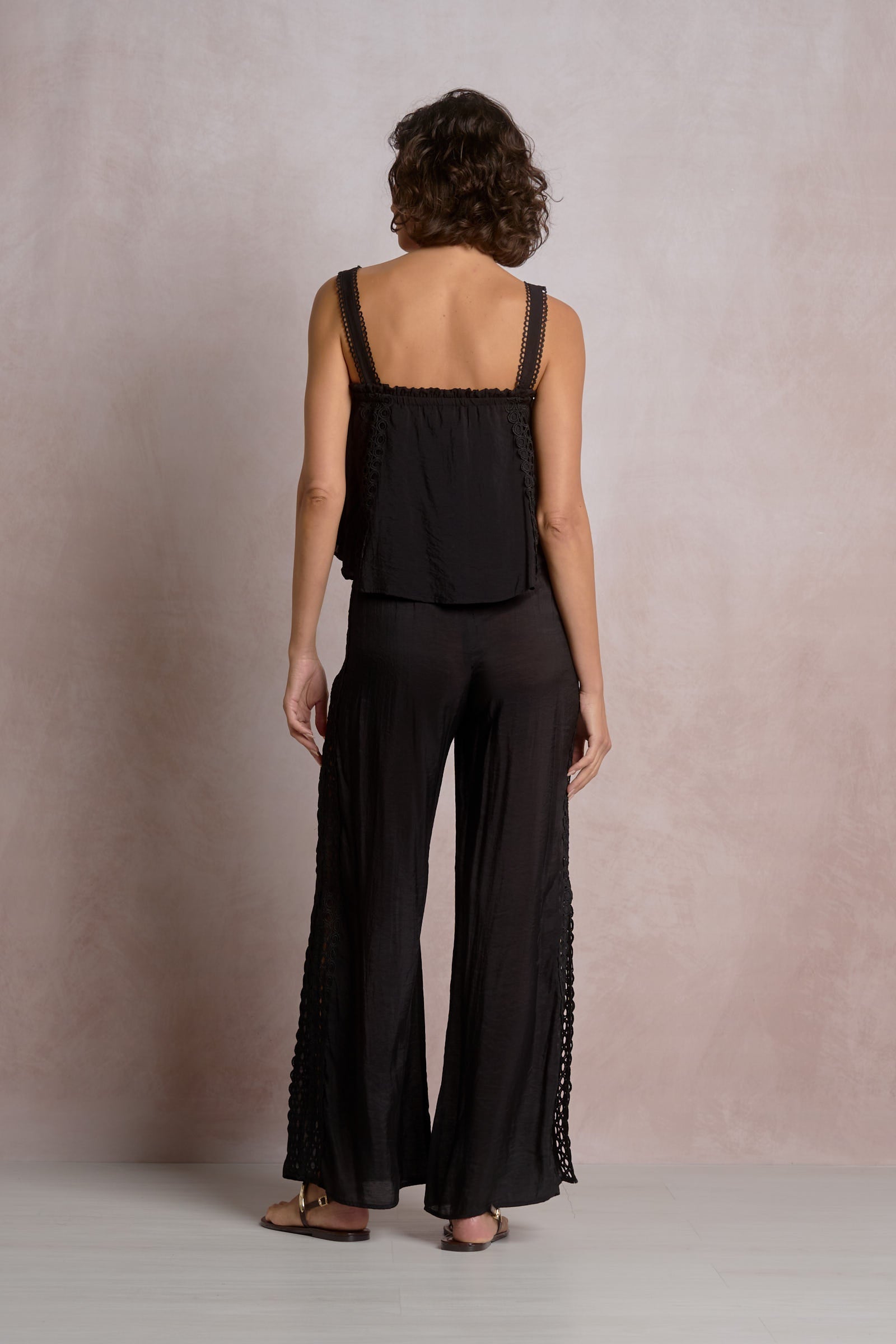 Vina Top Black