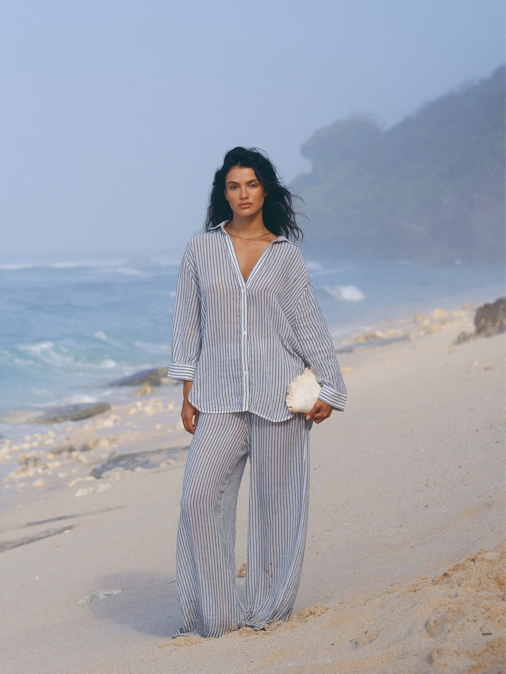 The Handloom Voyage Set Black Stripes