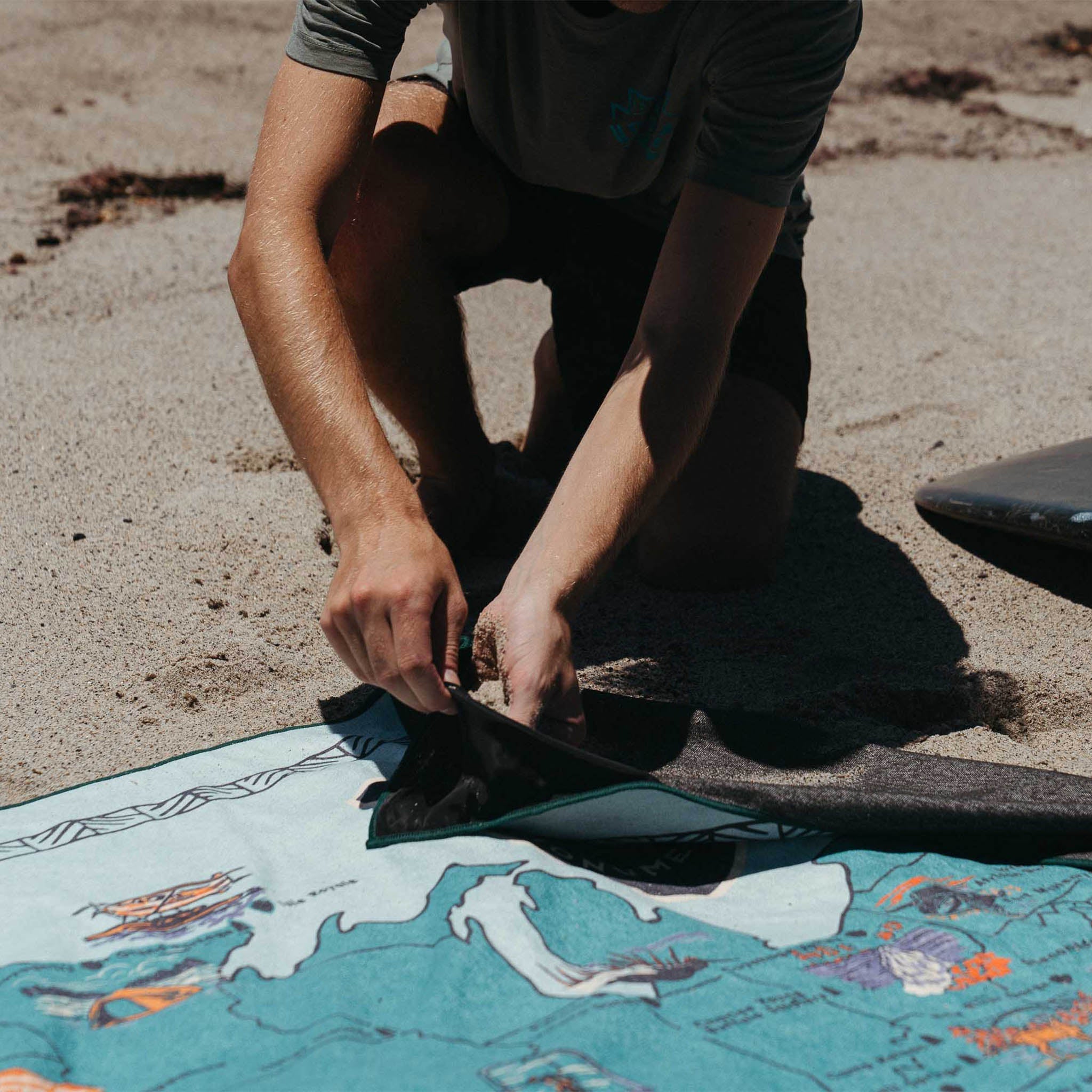 Nomadix Blanket Towel: National Parks and Monuments Map