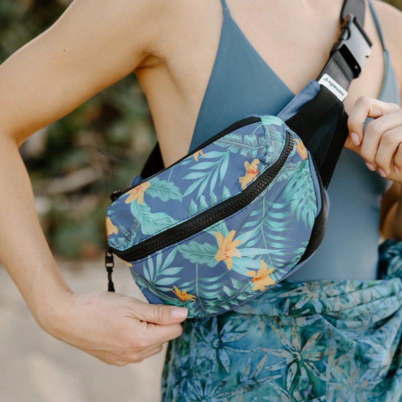 Nomadix Fanny Pack: Palms Dusk