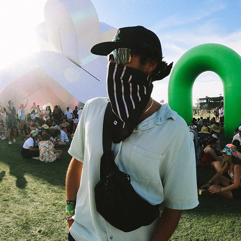Nomadix Fanny Pack: Raven Black