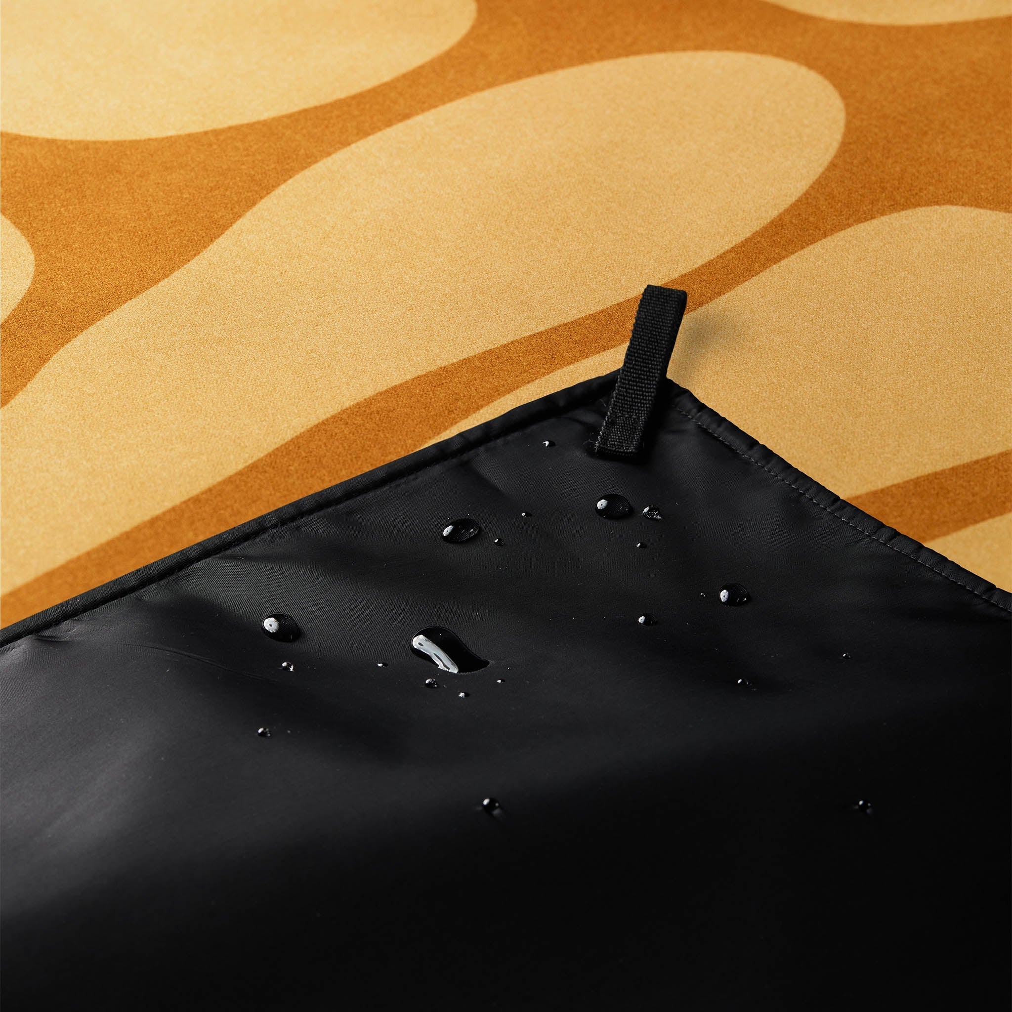 Nomadix Festival Blanket: Lazy Daisy Gold