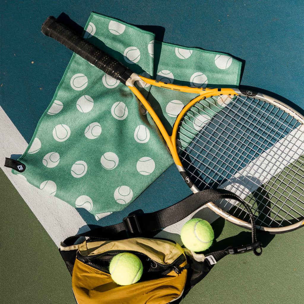 Nomadix Fitness Towel: Love Love Green