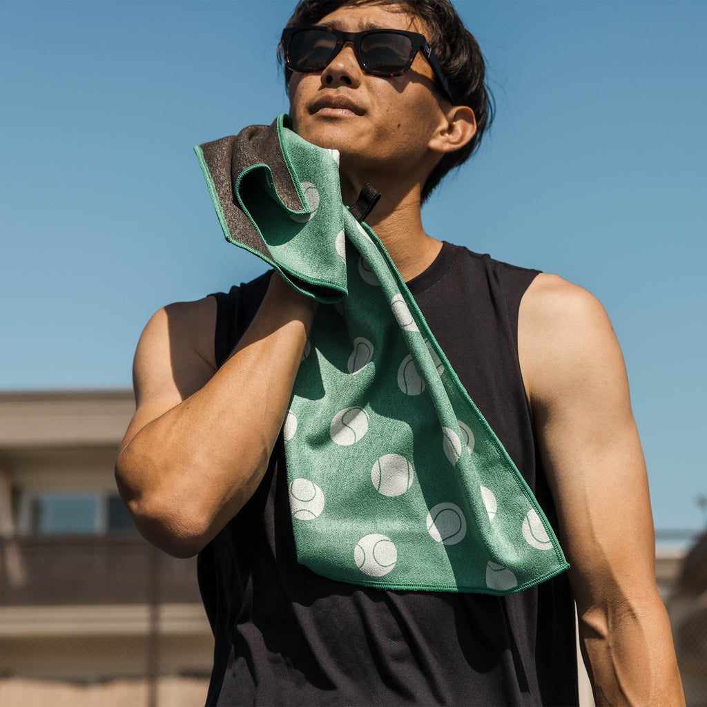 Nomadix Fitness Towel: Love Love Green