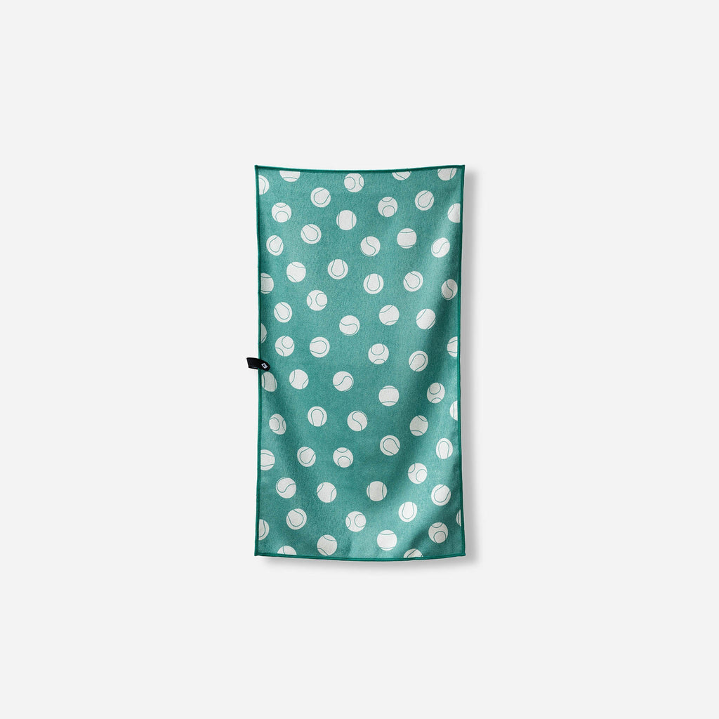 Nomadix Fitness Towel: Love Love Green
