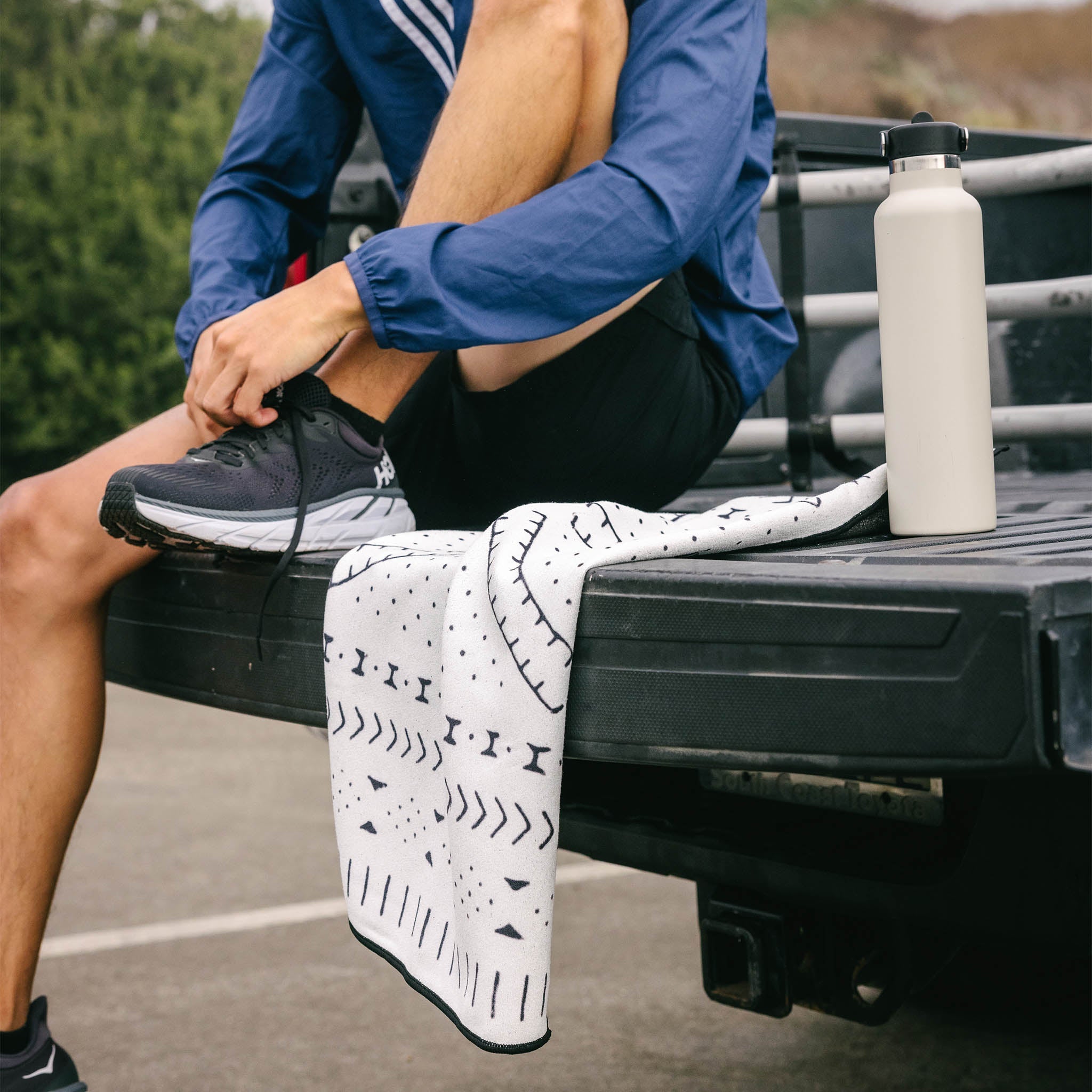 Nomadix Fitness Towel: Mud Cloth White