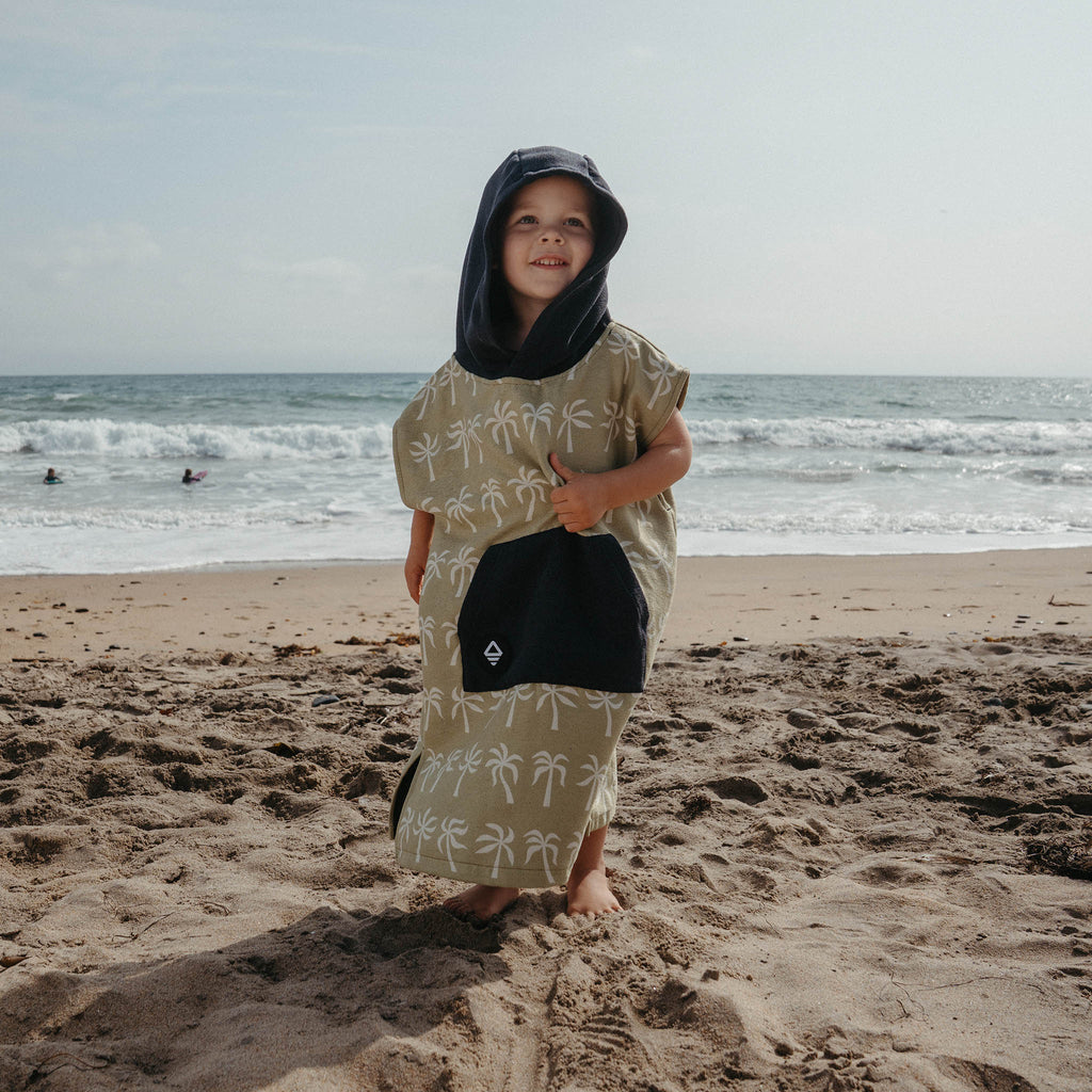 Nomadix Kids Changing Poncho: Breezy Palms Olive