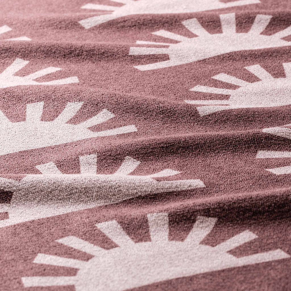 Nomadix Kids Changing Poncho: Sunshine Burgundy