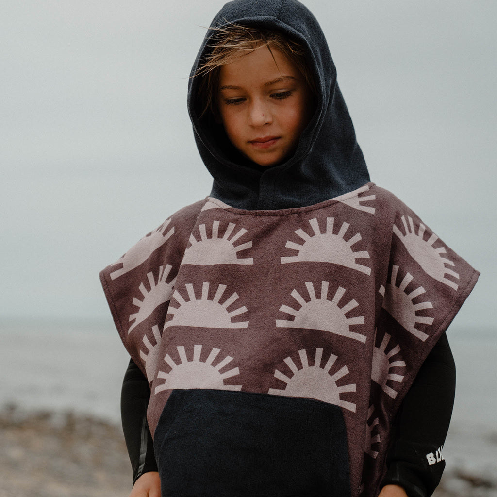 Nomadix Kids Changing Poncho: Sunshine Burgundy