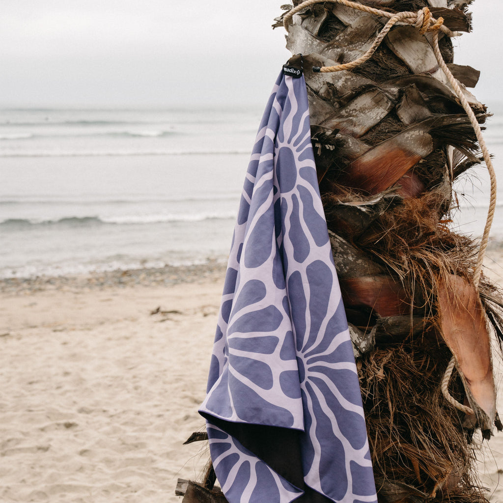 Nomadix Original Towel: Lazy Daisy Dusk