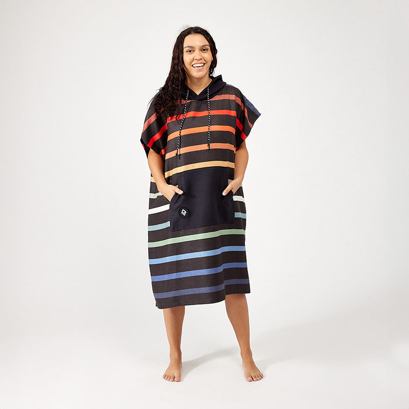 Nomadix Changing Poncho Pinstripes Multi