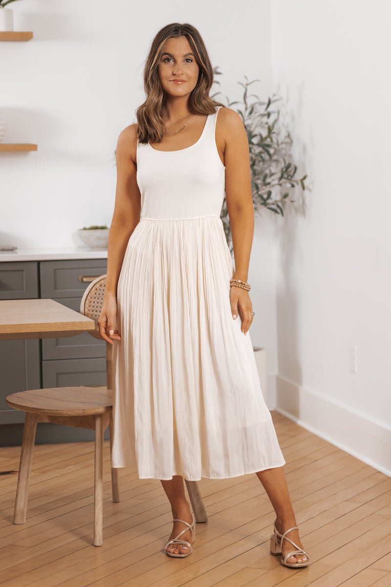 Scoop Neck Pleated Skirt Midi Tank Dress