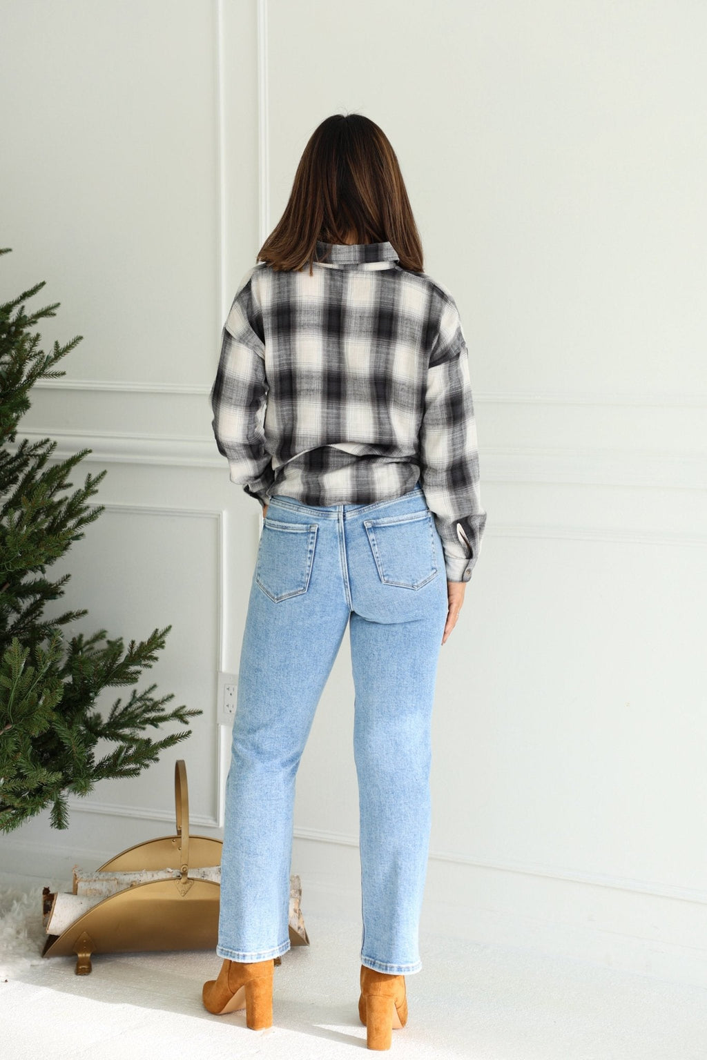 Vervet Light Wash High Rise Cropped Jeans